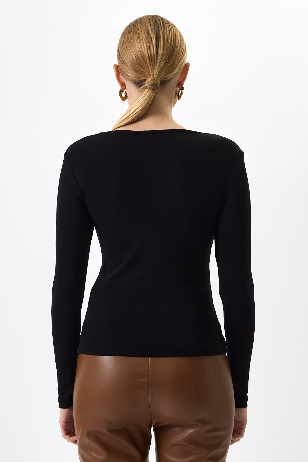 Siyah Fitilli V Yaka Uzun Kollu Kadın Body 8266A - 5