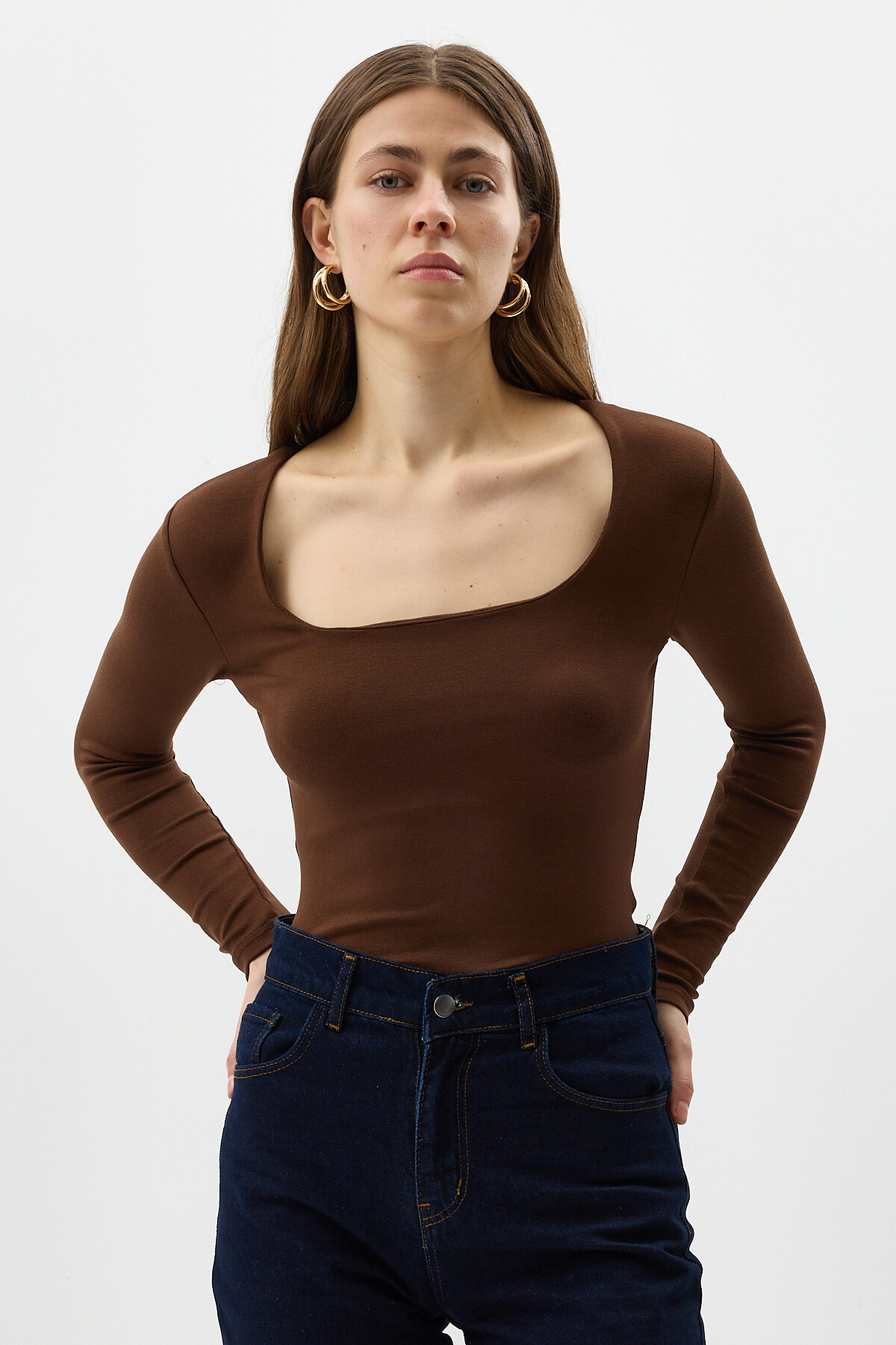 Kahverengi Kare Yaka Uzun Kollu Fitilli Kadın Body 8267A - 2