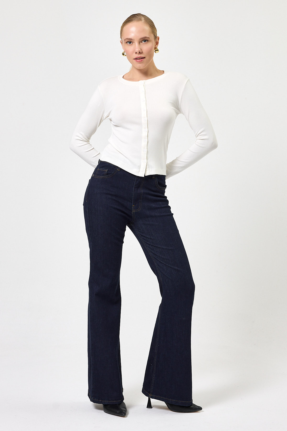 Ekru Ön Düğmeli Bisiklet Yaka Uzun Kollu Fitilli Kadın Body 8270A - RAYS