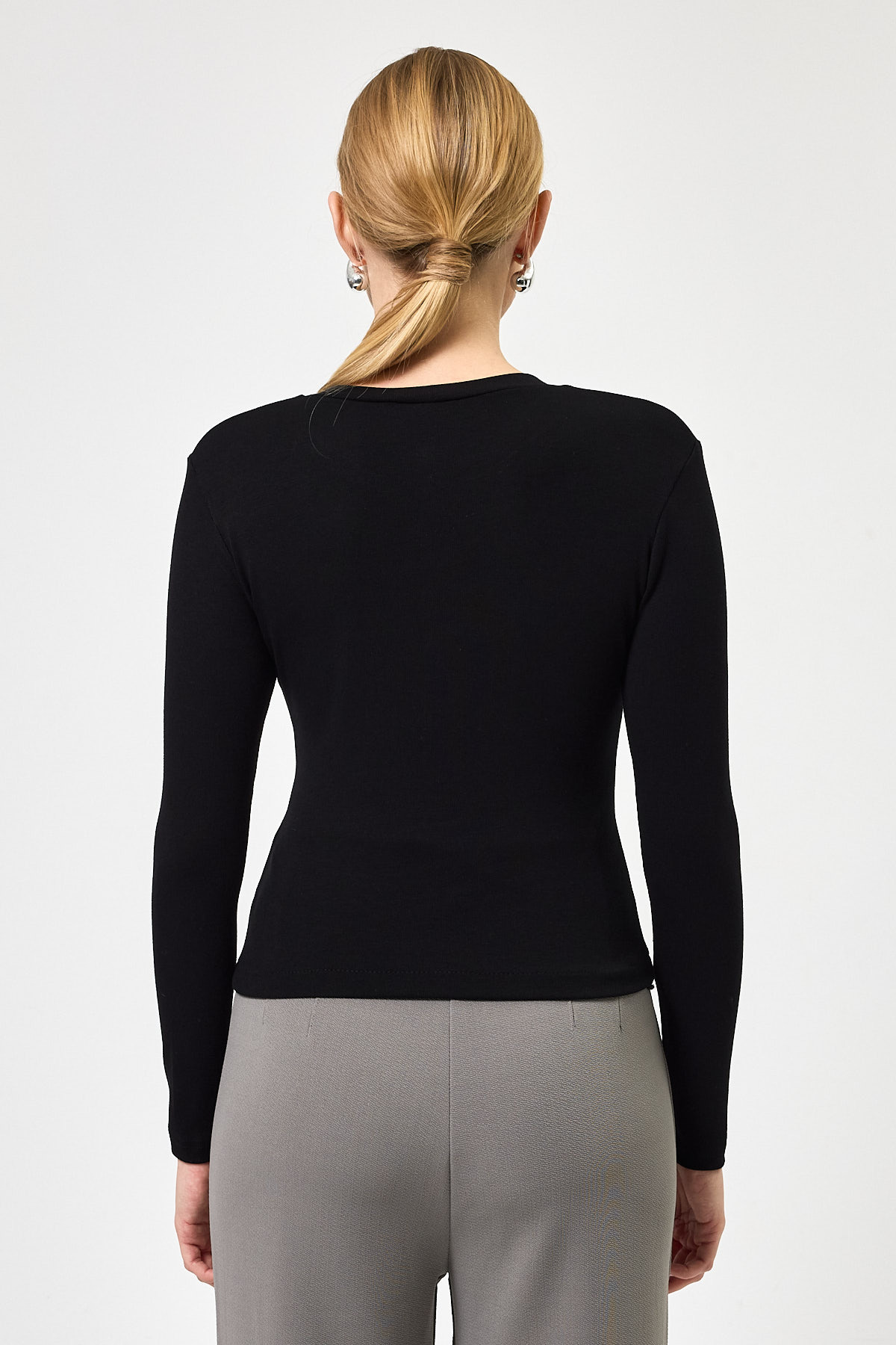 Siyah Ön Düğmeli Bisiklet Yaka Uzun Kollu Fitilli Kadın Body 8270A - 5