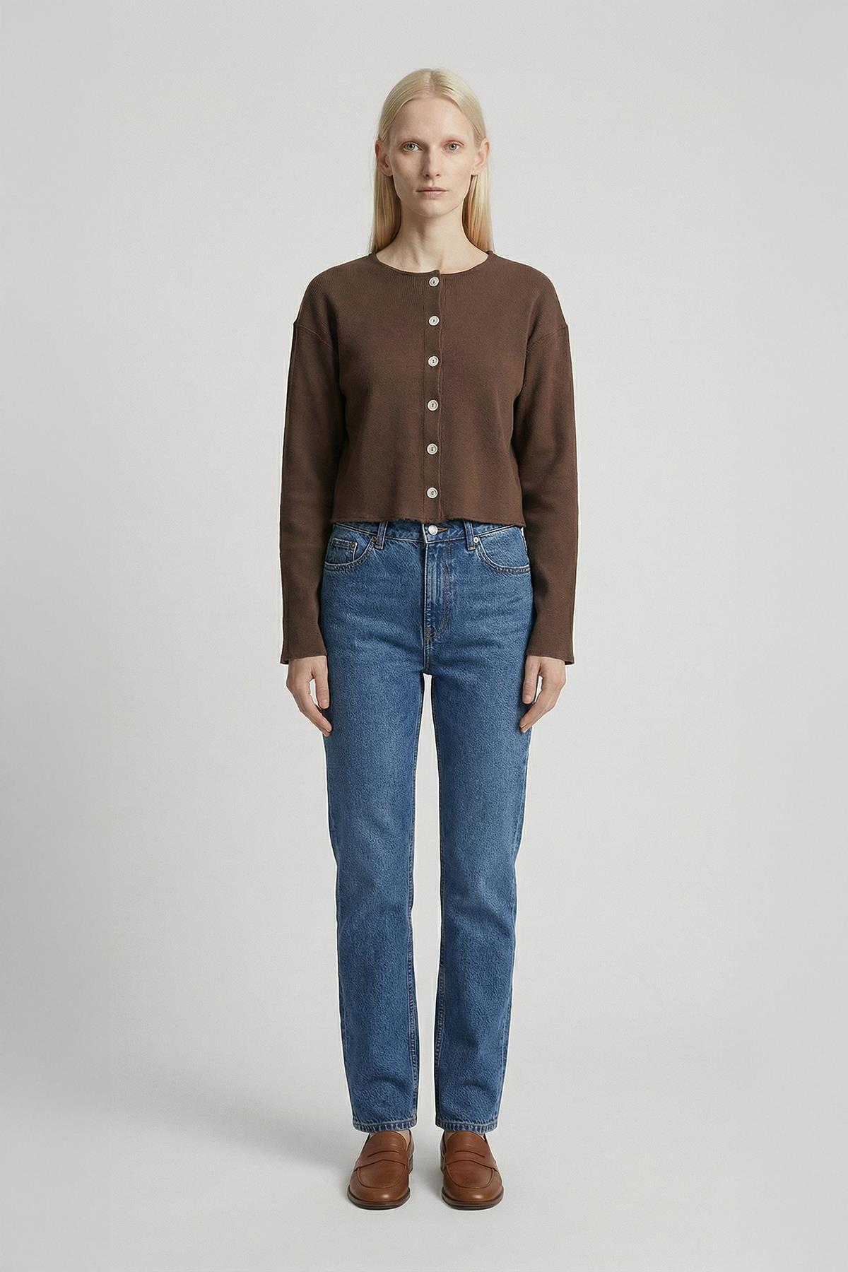 8273A Düğmeli Bisiklet Yaka Bluz Kahve - RAYS