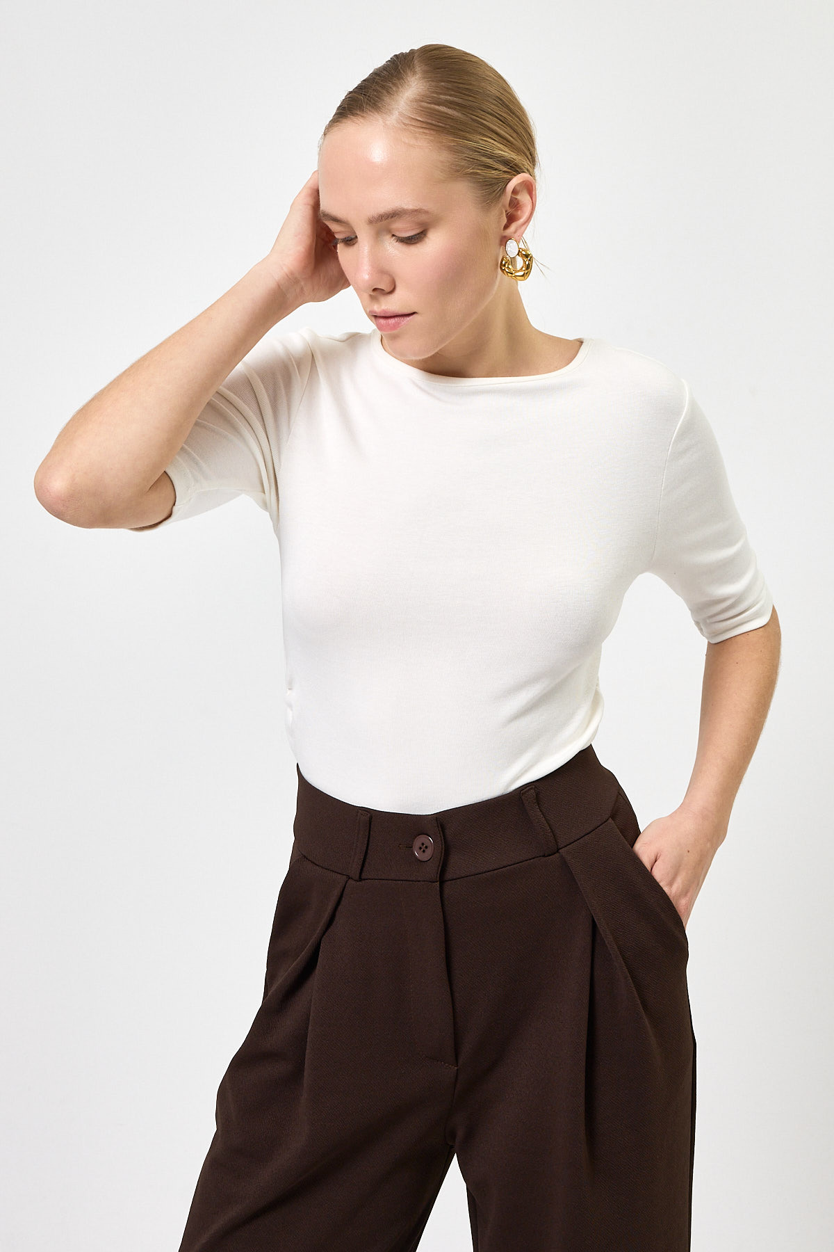 Ekru Bisiklet Yaka Ön Büzgülü Bluz 8279A - 6