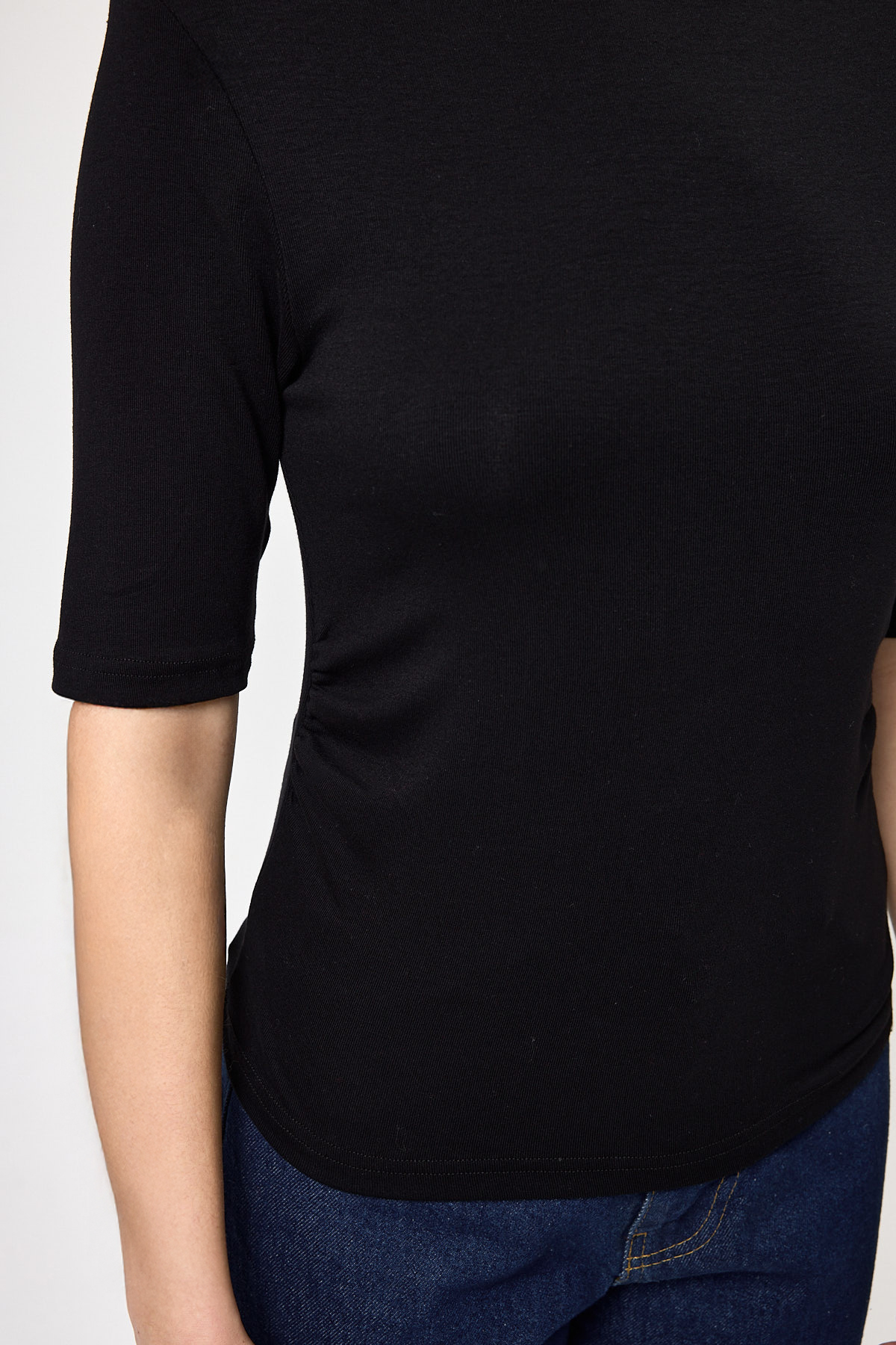 Siyah Bisiklet Yaka Ön Büzgülü Bluz 8279A - RAYS