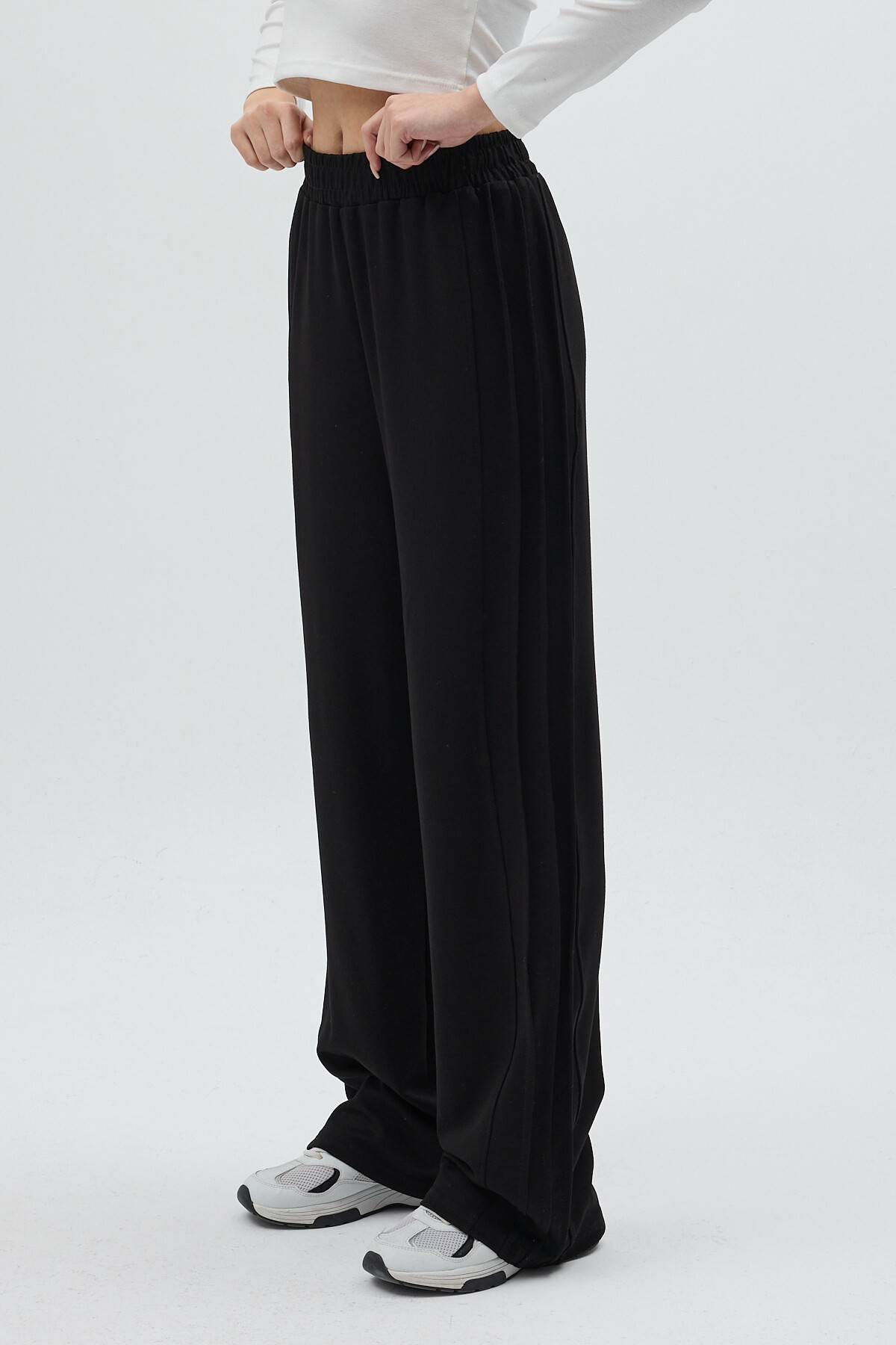 Siyah Yan Çimalı Dikiş Detaylı Yüksek Bel Kadın Eşofman Altı 8296A - RAYS