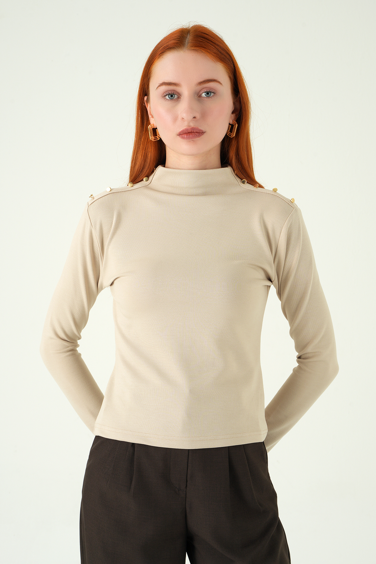 8312A Omuz Dümeli Bluz Bej - 6