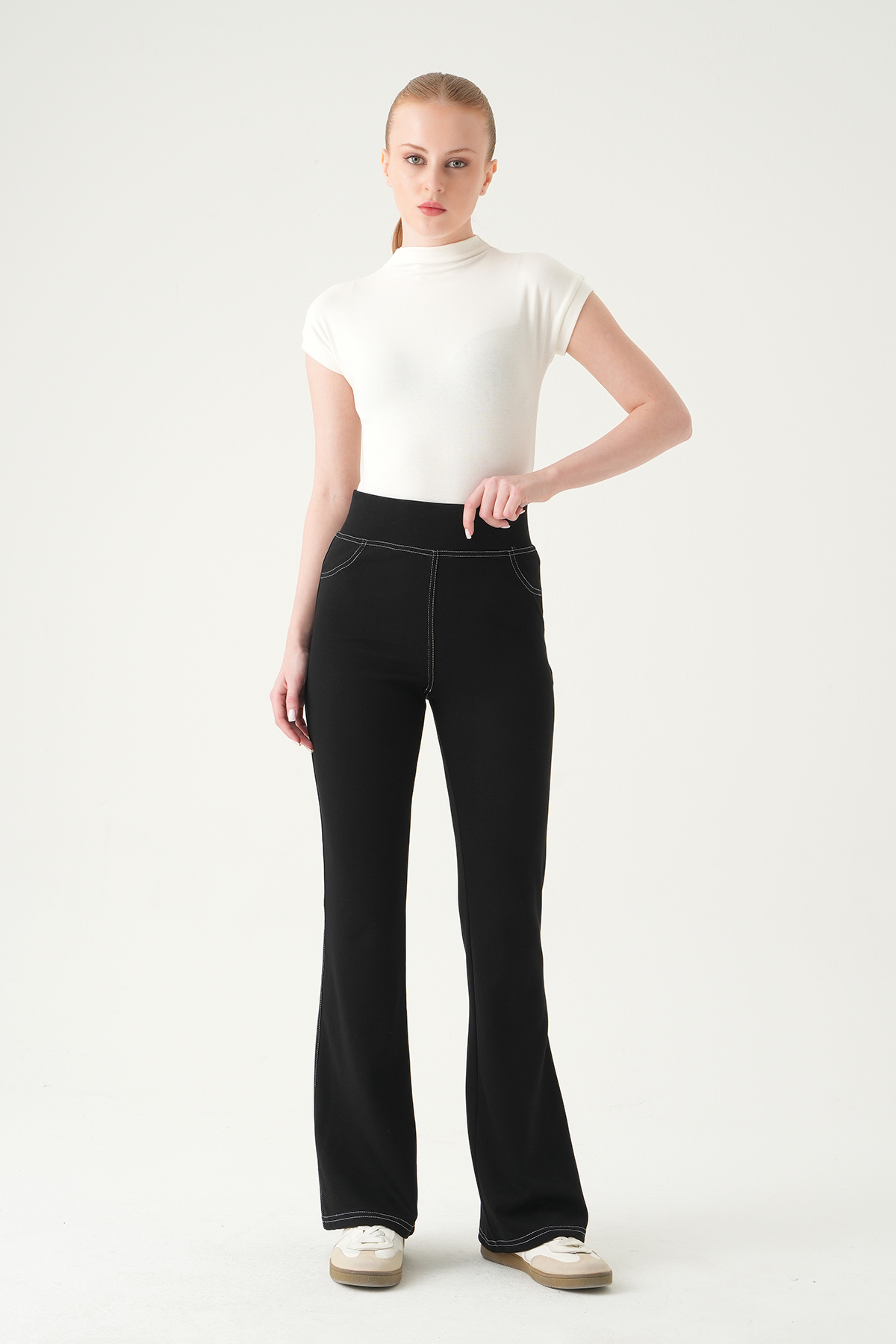 Siyah İspanyol Paça Şeritli Pantolon 8320A - 1