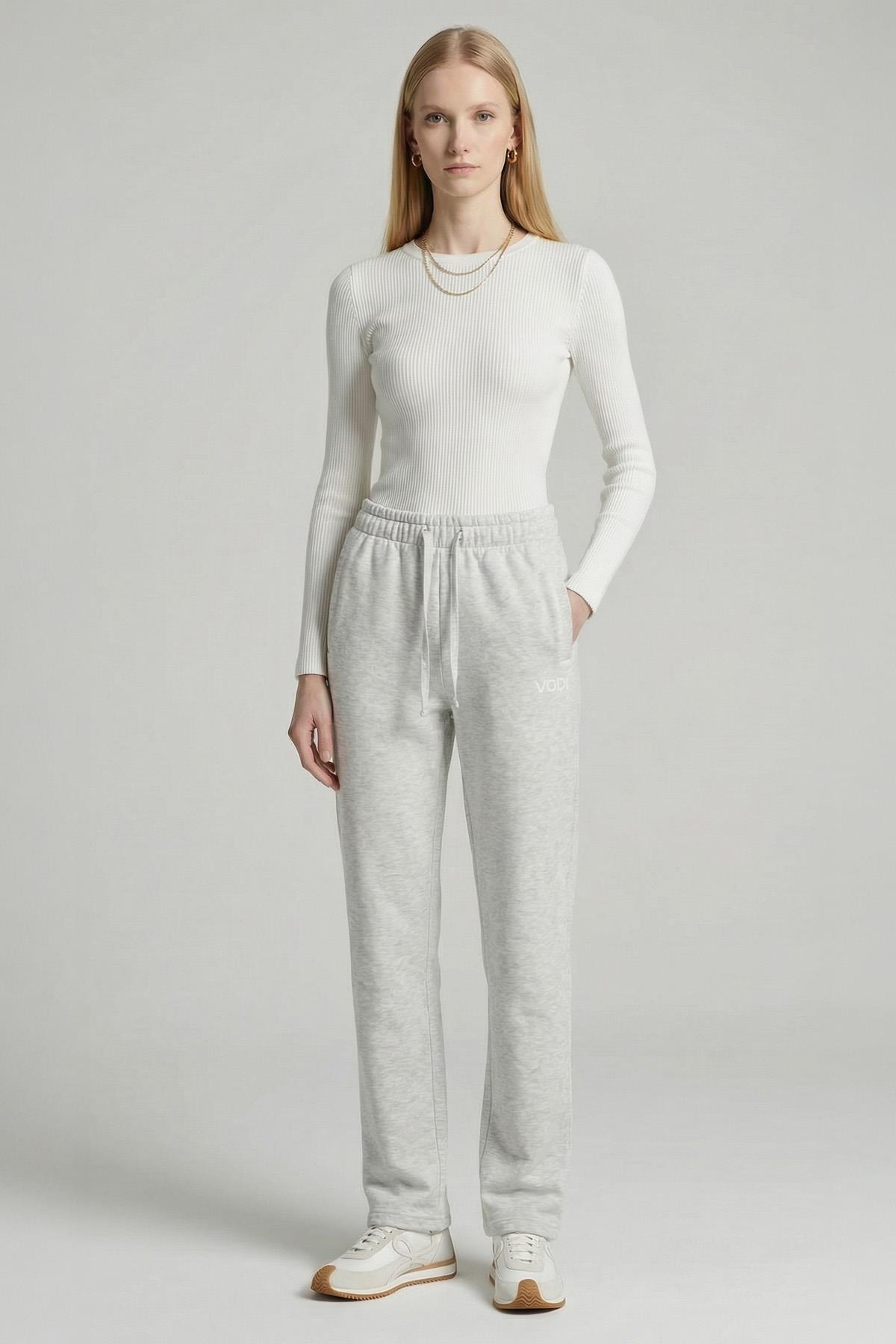 8332A Bel Lastikli Baskılı Eşofman Gri - RAYS