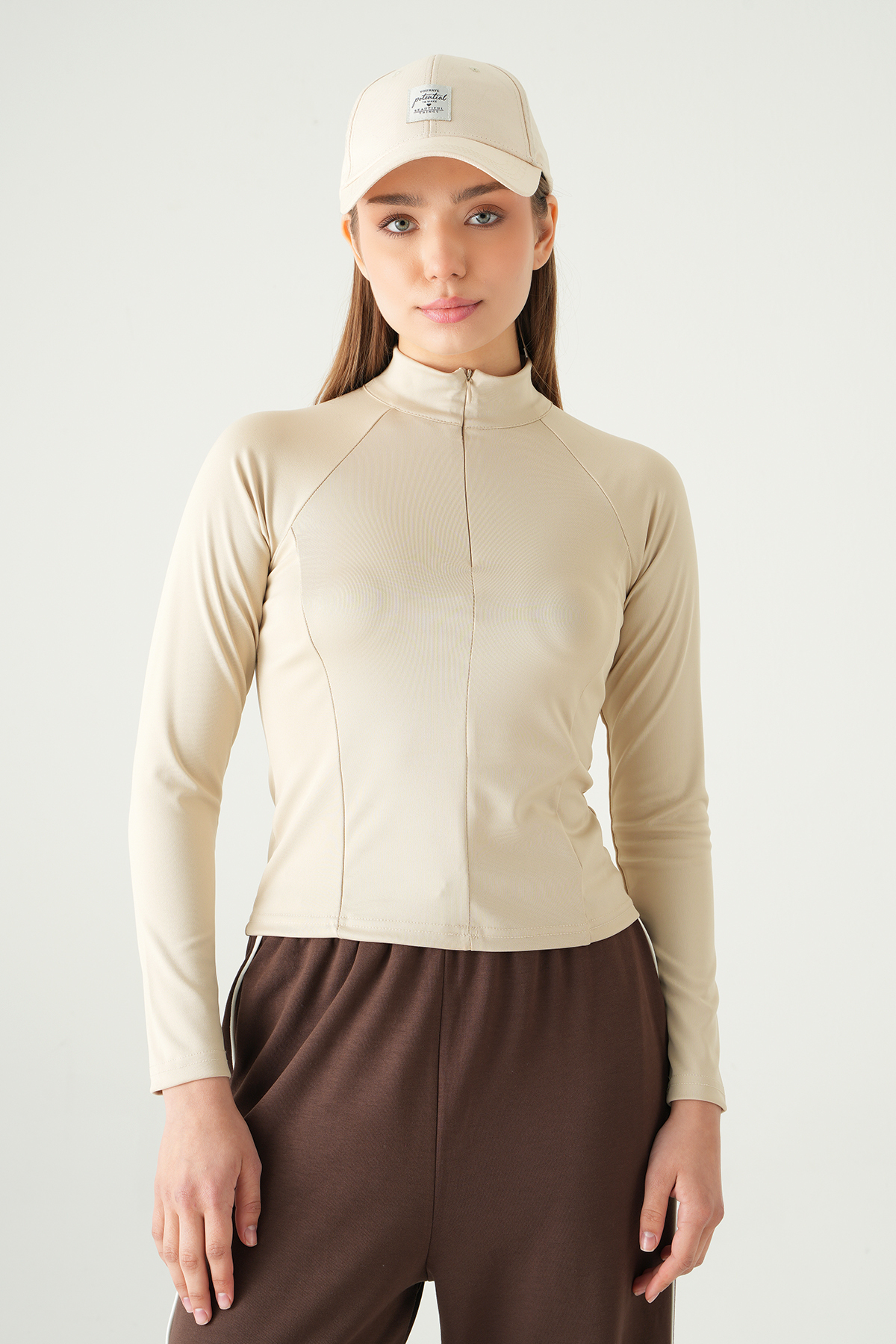 8334A Ön Fermuarlı Uzun Kol Sweat Bej - RAYS