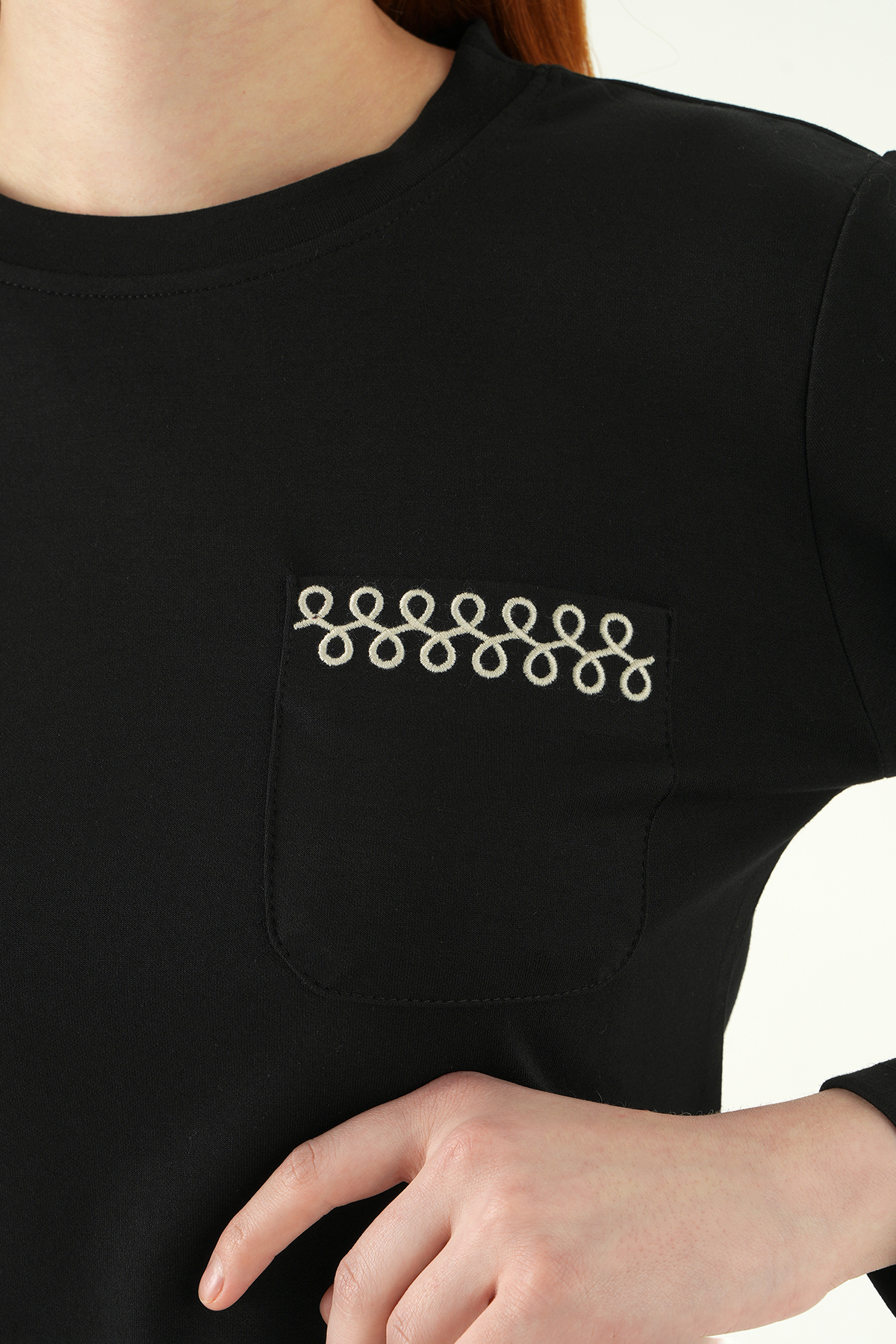 Siyah Bisiklet Yaka Cep Nakışlı Badi 8344A - 4