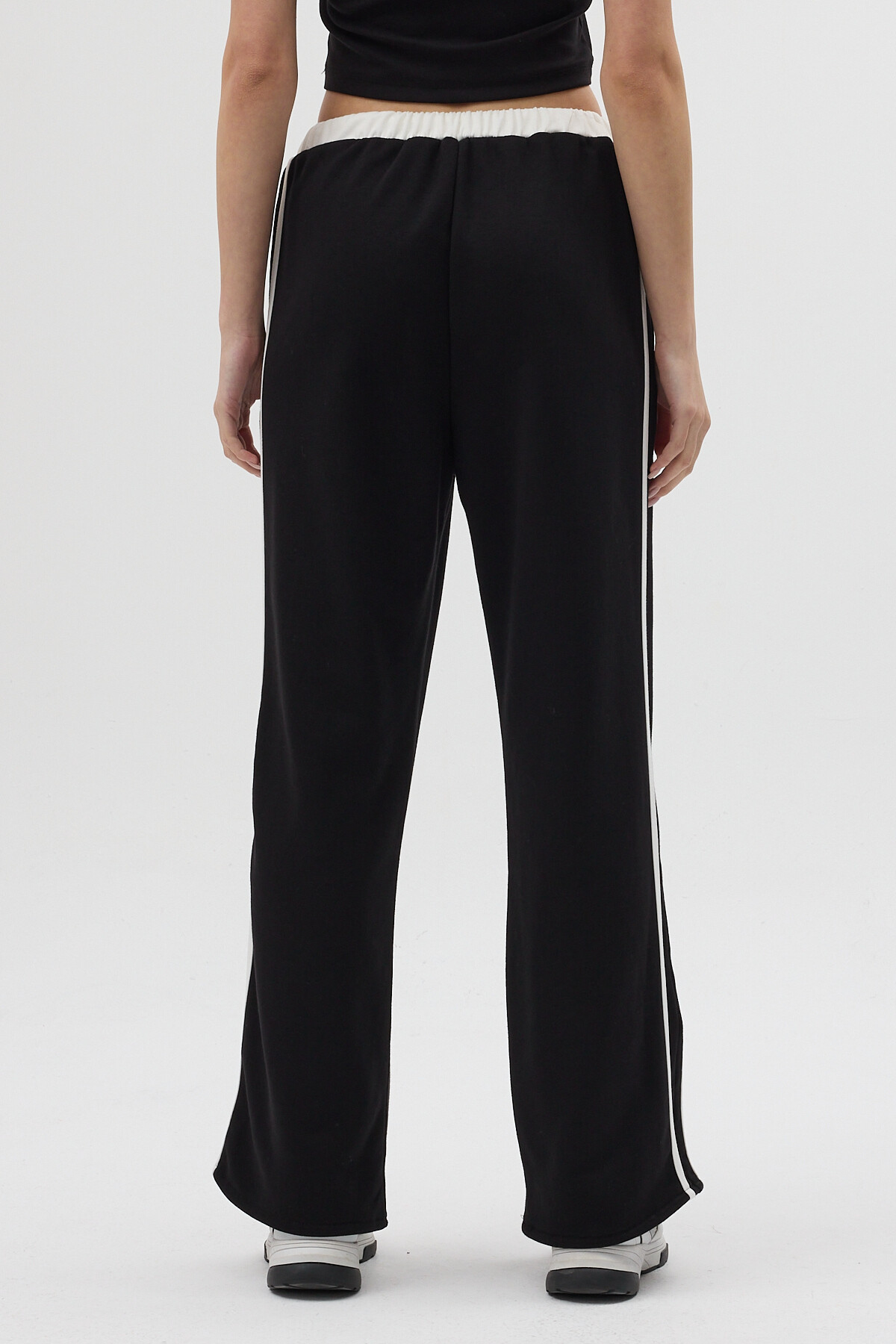 Siyah Baskılı Bel Lastikli Eşofman 8367A - 5