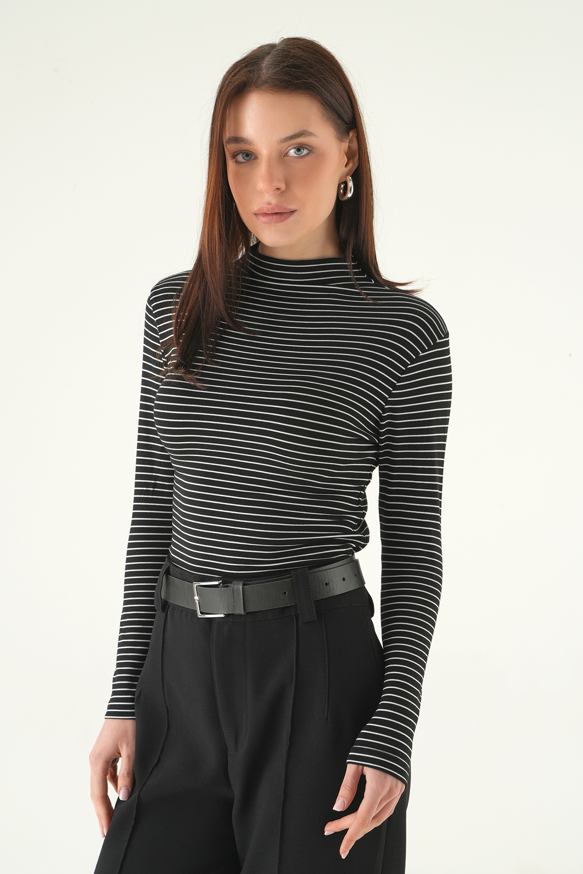 8374A Yarım Boğaz Çizgili Badi Siyah - RAYS (1)