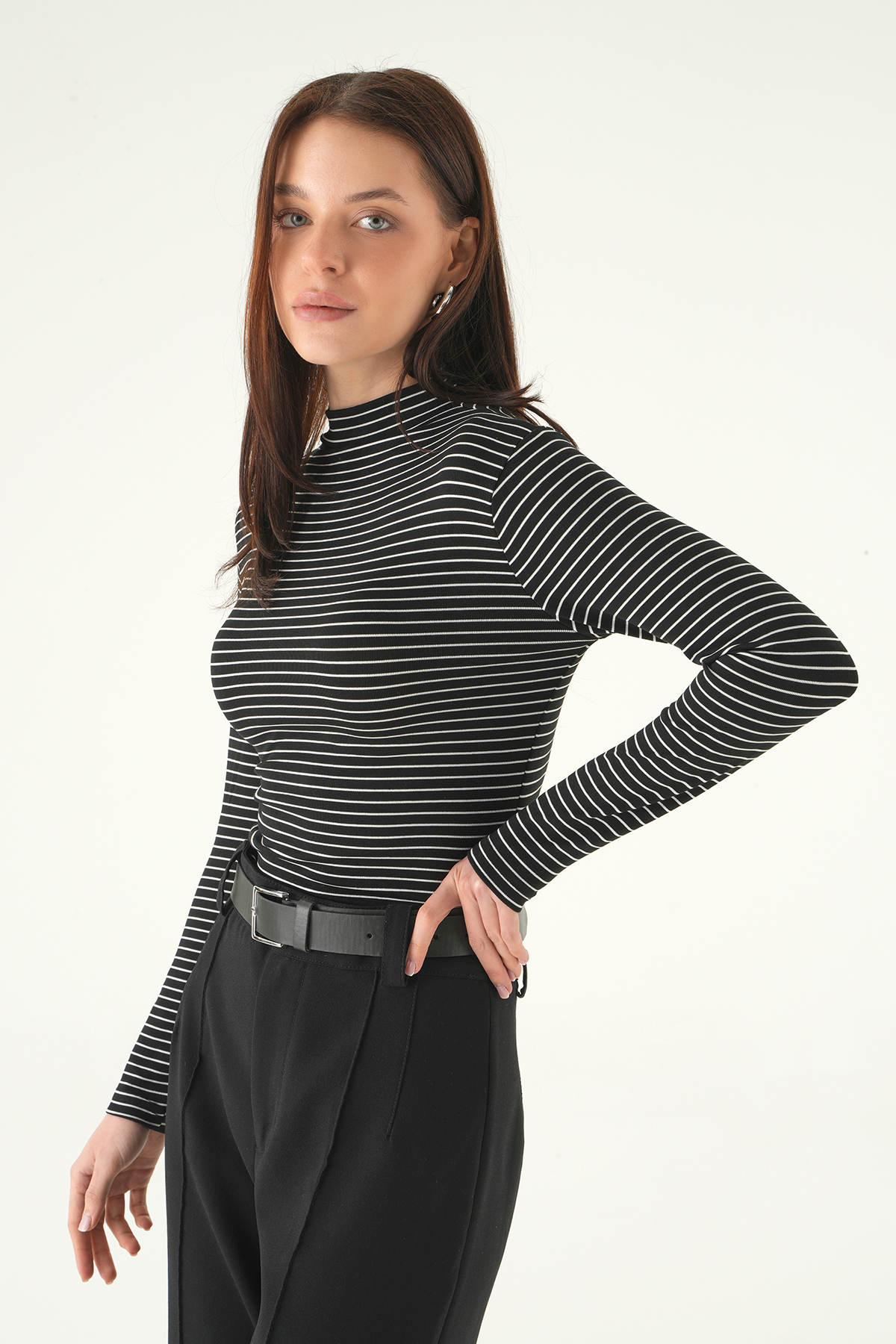 Siyah Yarım Boğaz Çizgili Badi 8374A - 6