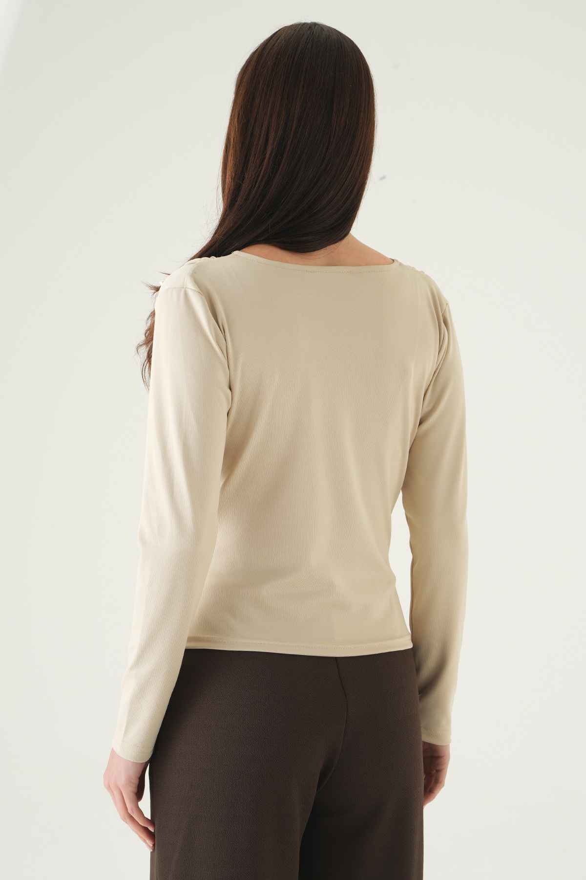 Bej V Yaka Ön İncili Bluz 8391A - 5