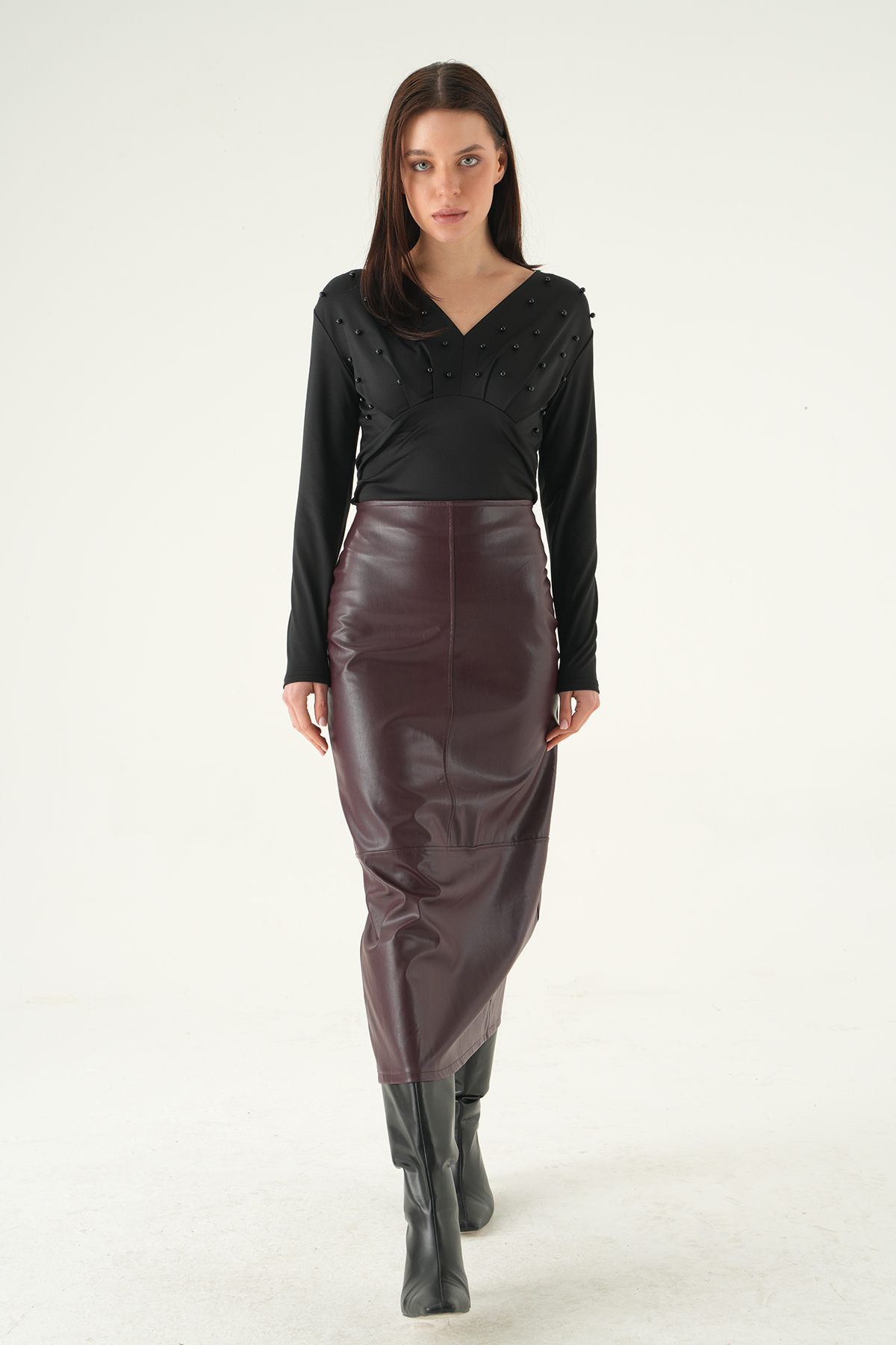 Siyah V Yaka Ön İncili Bluz 8391A - 3