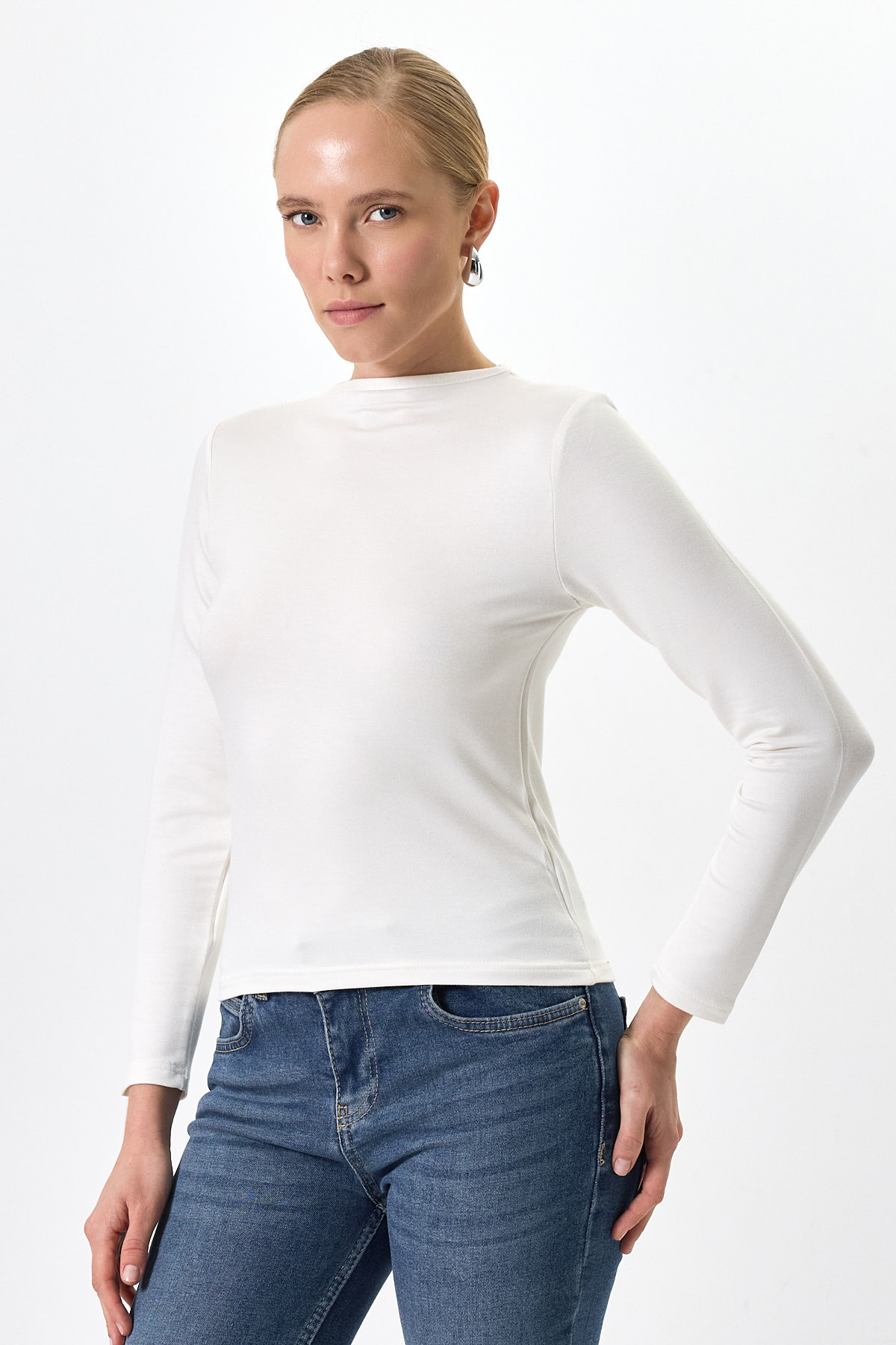 Ekru Bisiklet Yaka Uzun Kollu Basic Kadın Bluz 8393A 