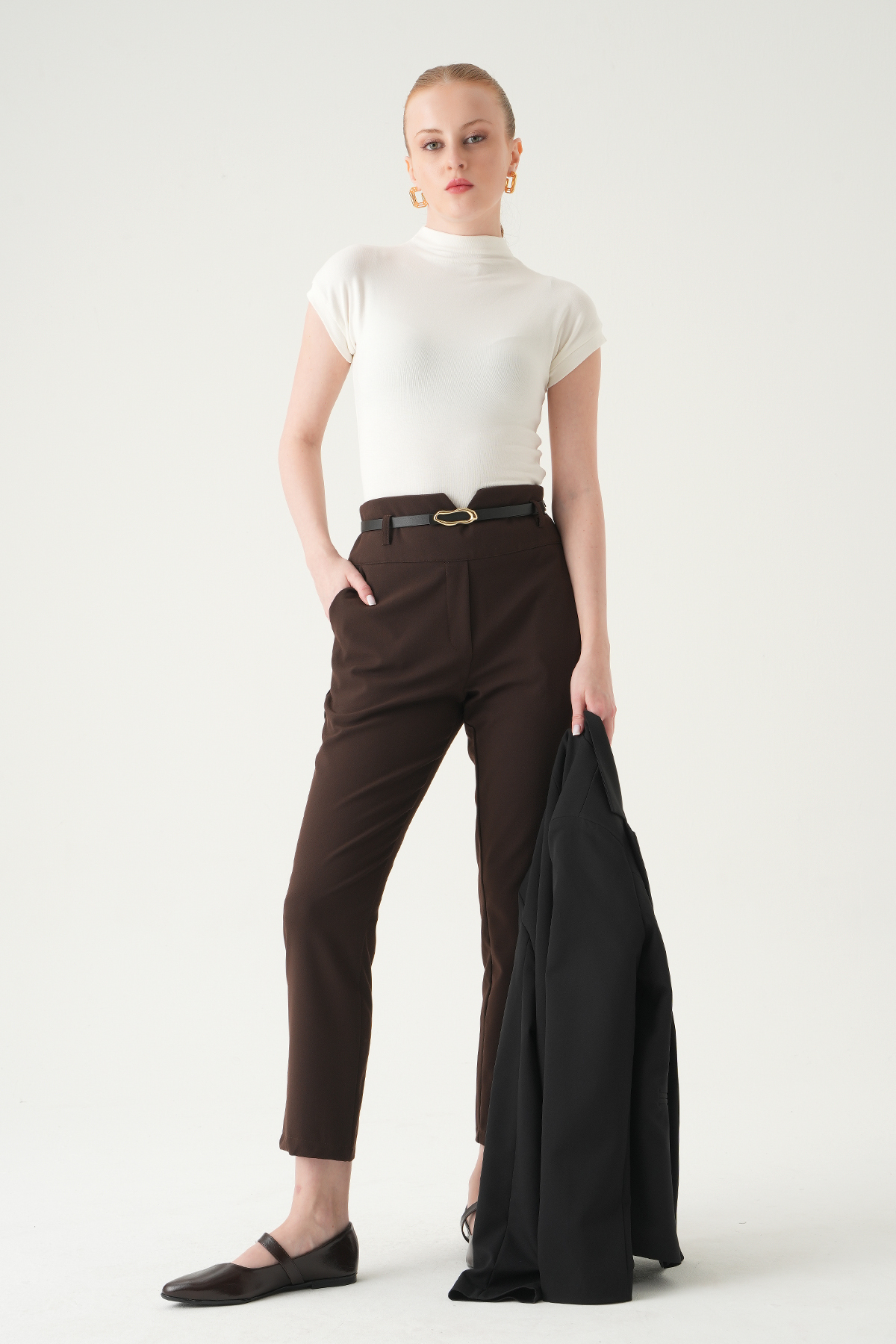 Kahve Bel V Kesim Kemerli Pantolon 8404A 