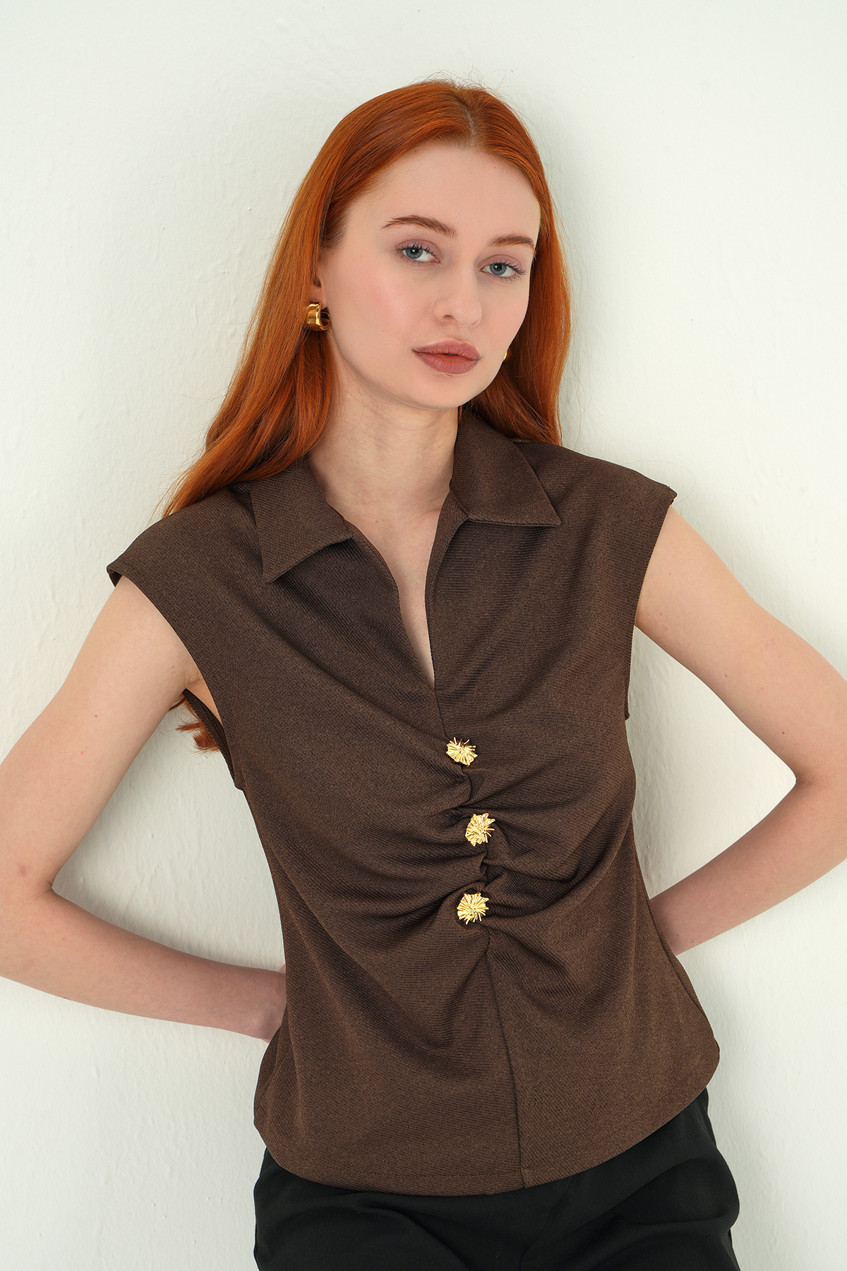 8406A Ön Düğmeli Bluz Kahve - 1