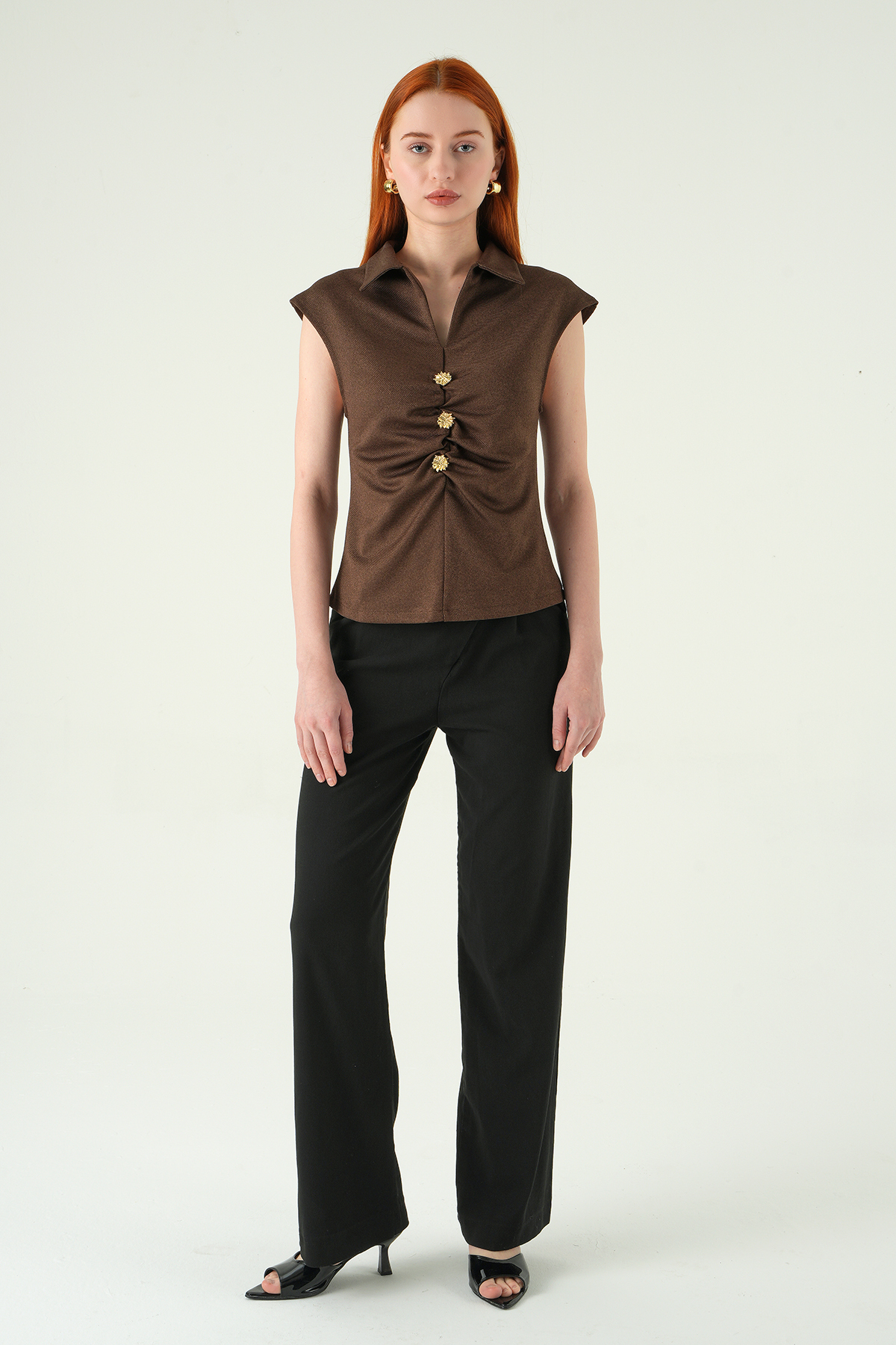 8406A Ön Düğmeli Bluz Kahve - 3