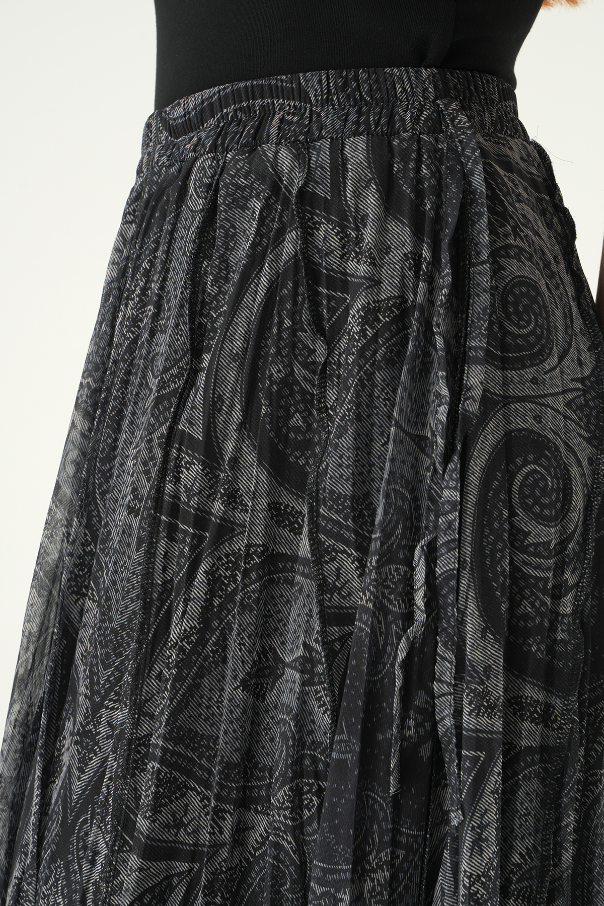 Siyah Overlok Desen Etek 8461A - 4