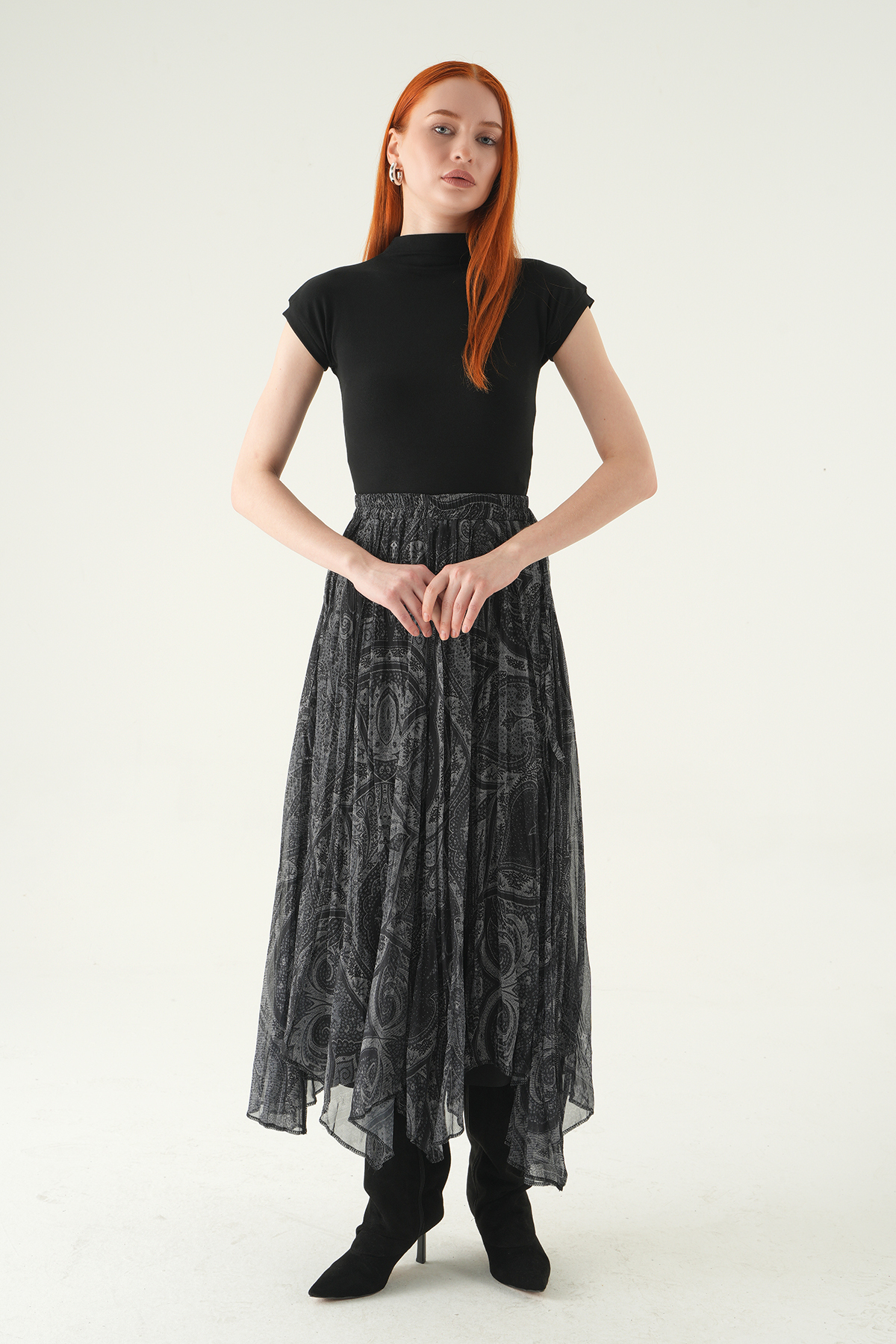 Siyah Overlok Desen Etek 8461A - 6