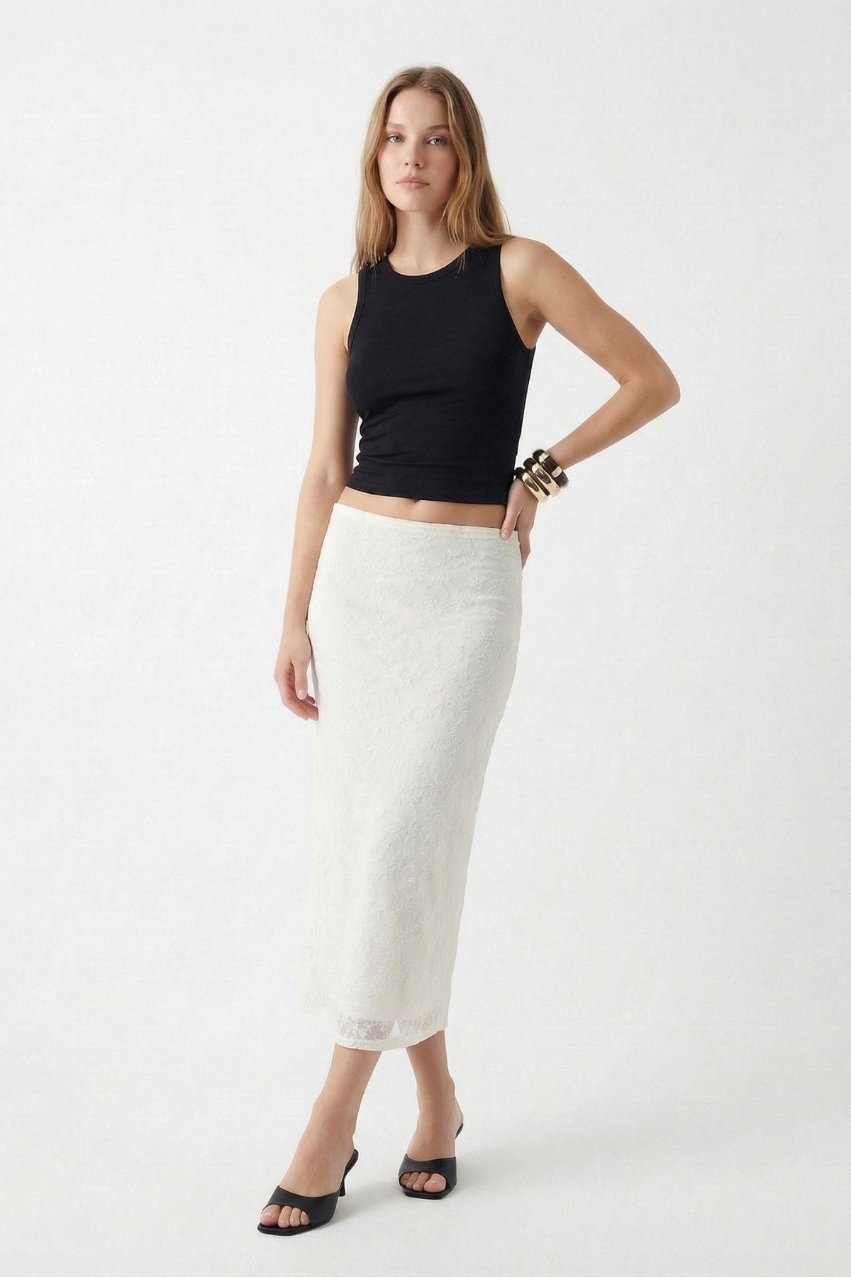 8470A Kalem Etek Ekru - RAYS