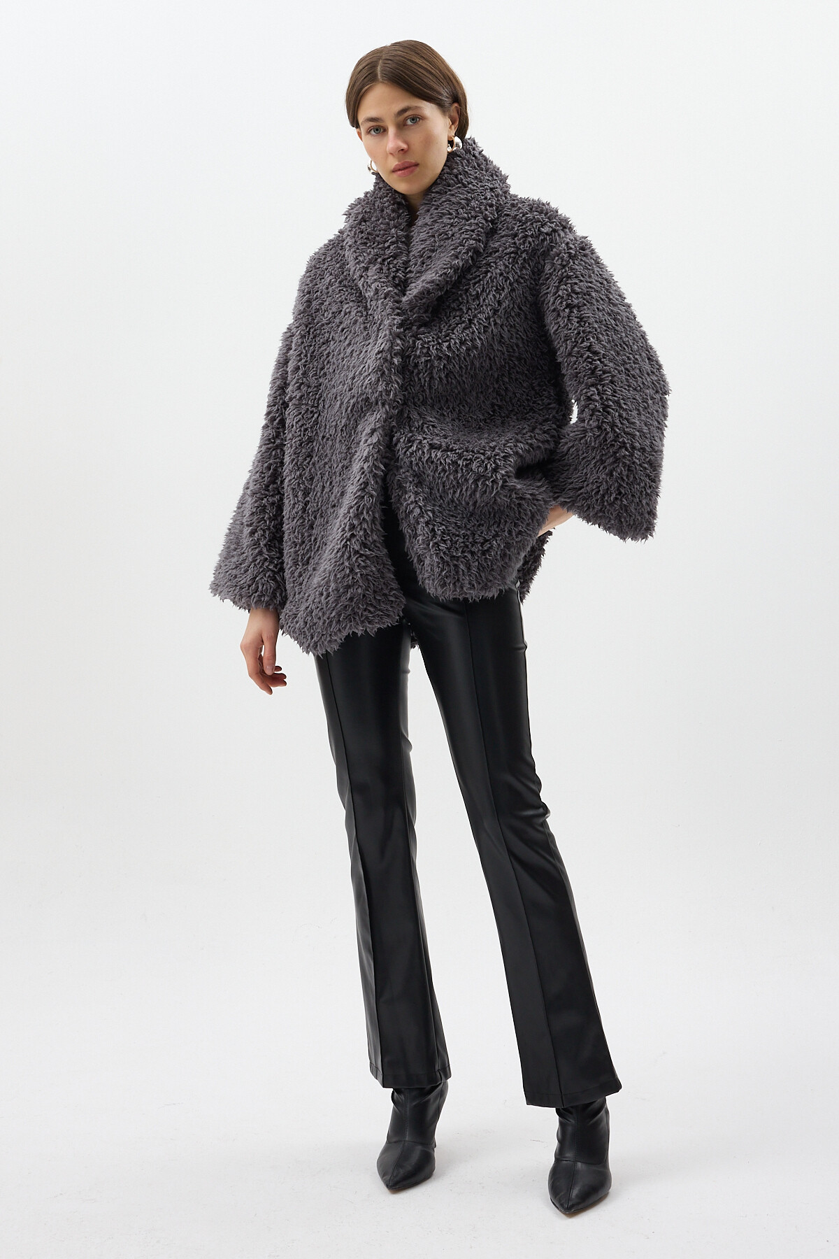 Antrasit Çıt Çıtlı Peluş Kadın Kaban 8471 - RAYS