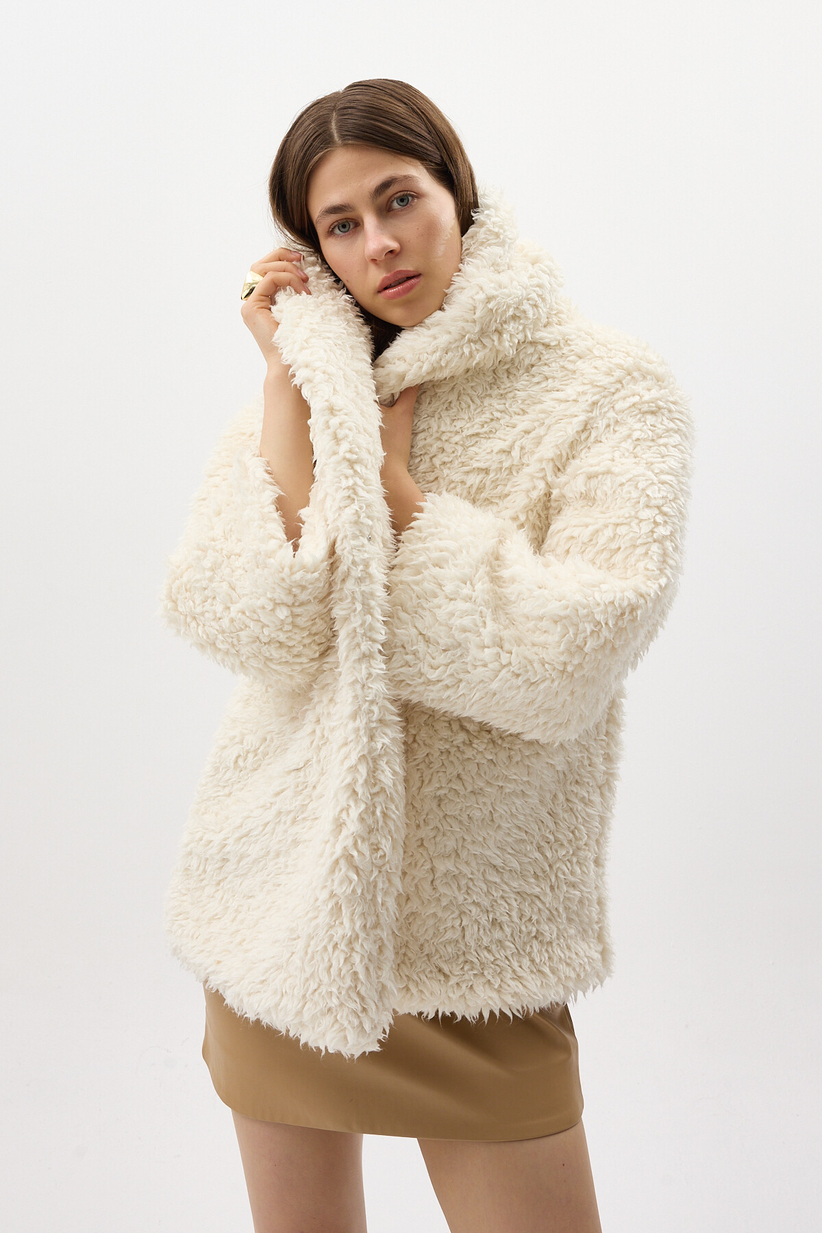 Ekru Çıt Çıtlı Peluş Kadın Kaban 8471 - 7