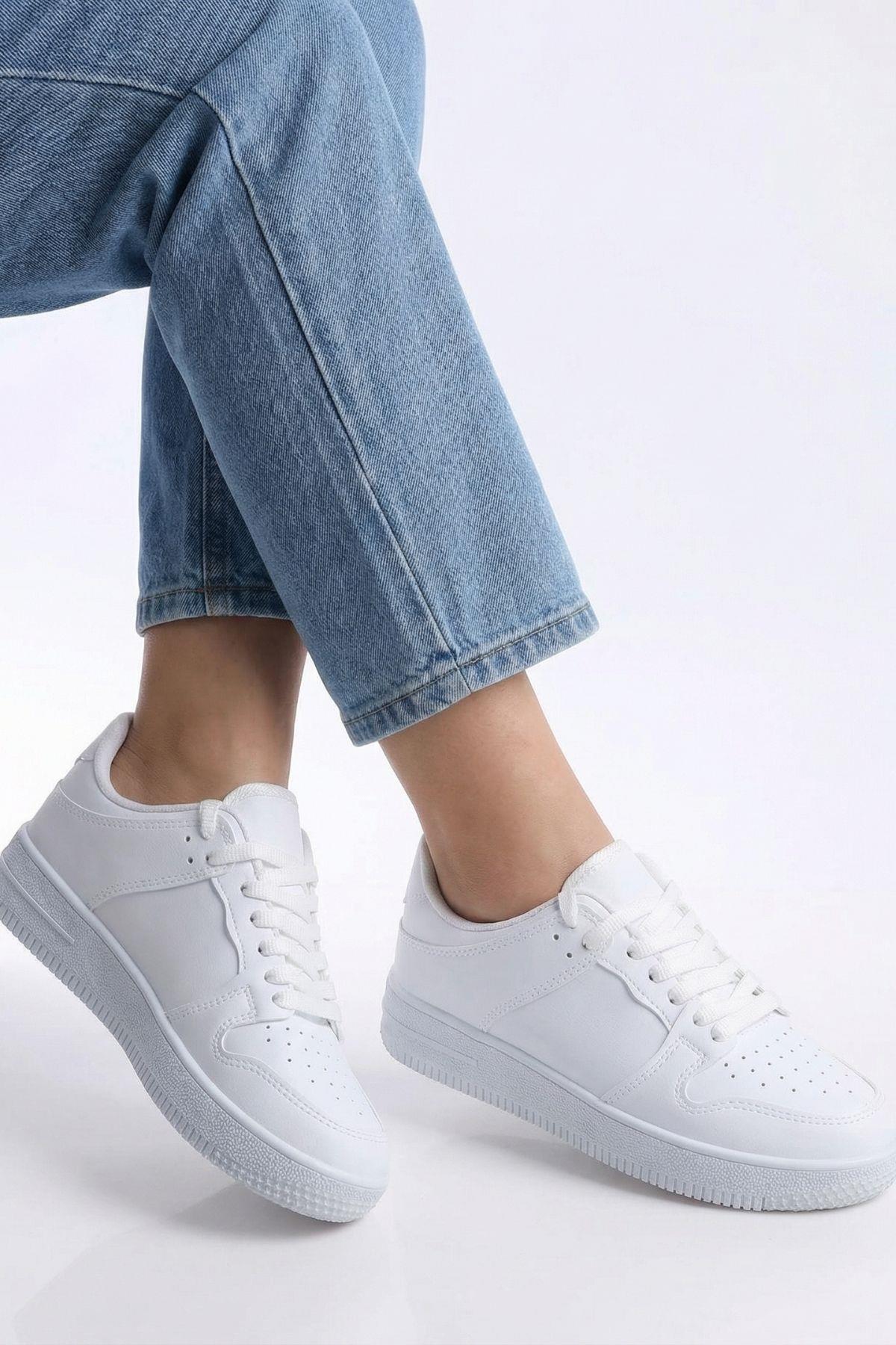 Beyaz Spor Ayakkabı 8585 - 1