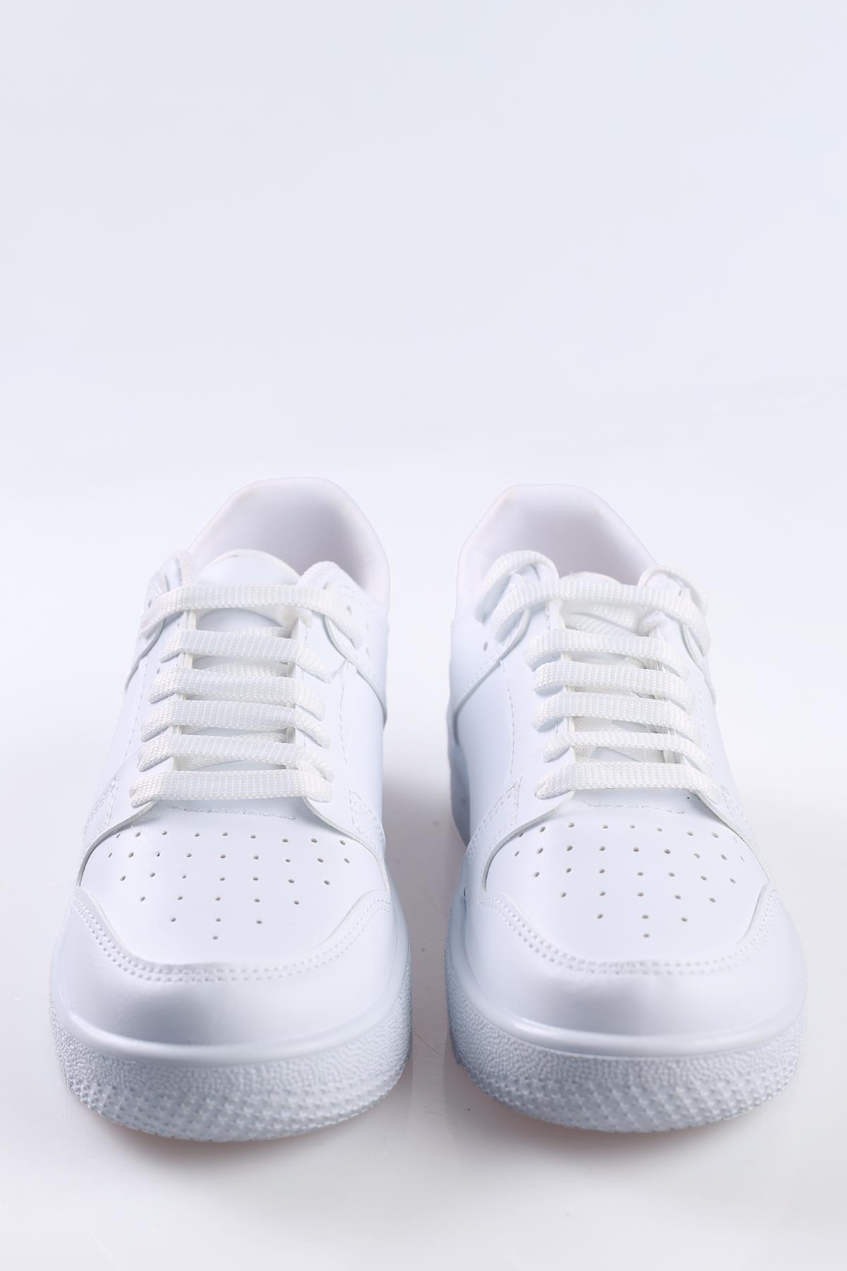Beyaz Spor Ayakkabı 8585 - RAYS