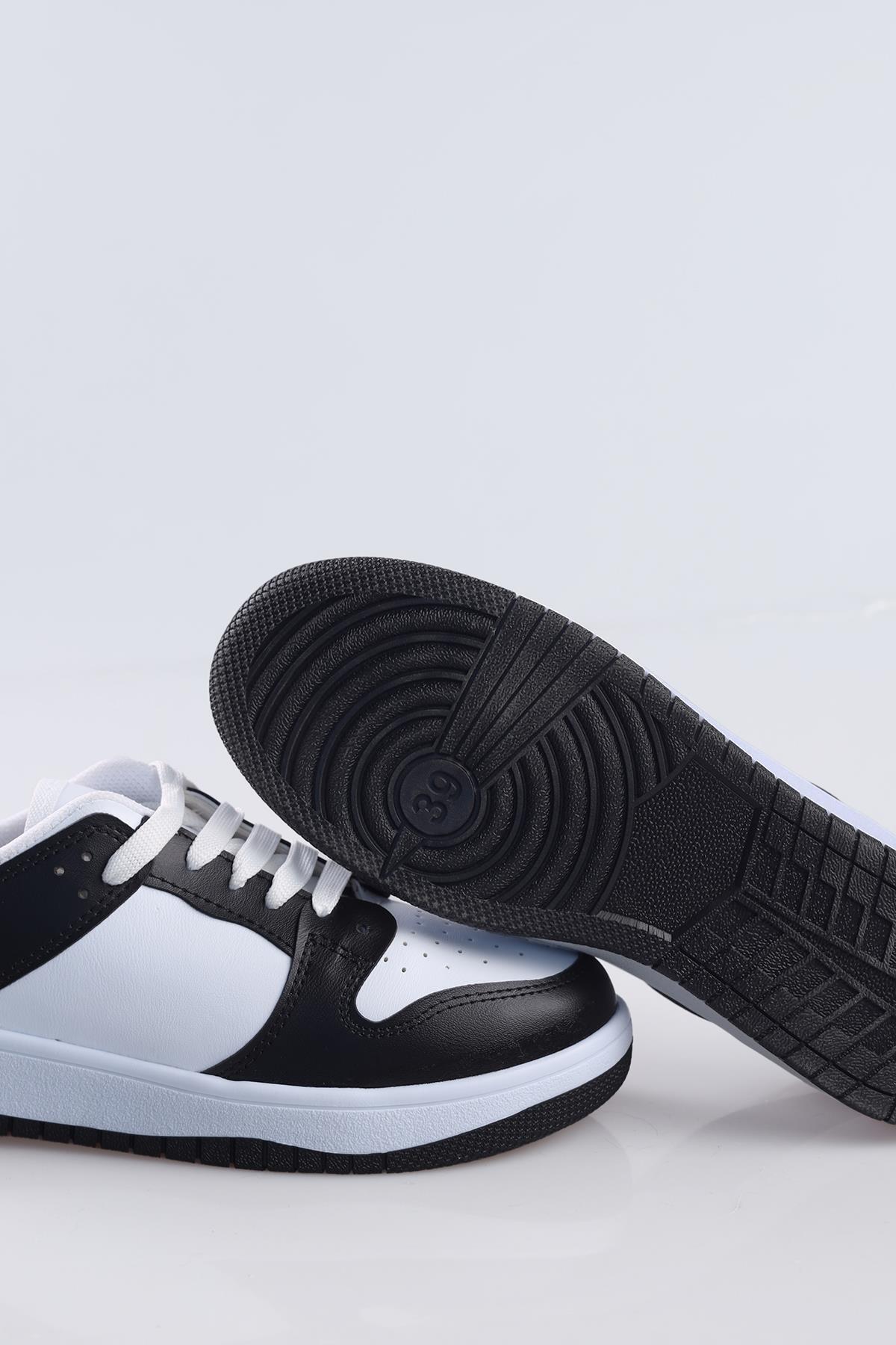 8585 Spor Ayakkabı Siyah - RAYS