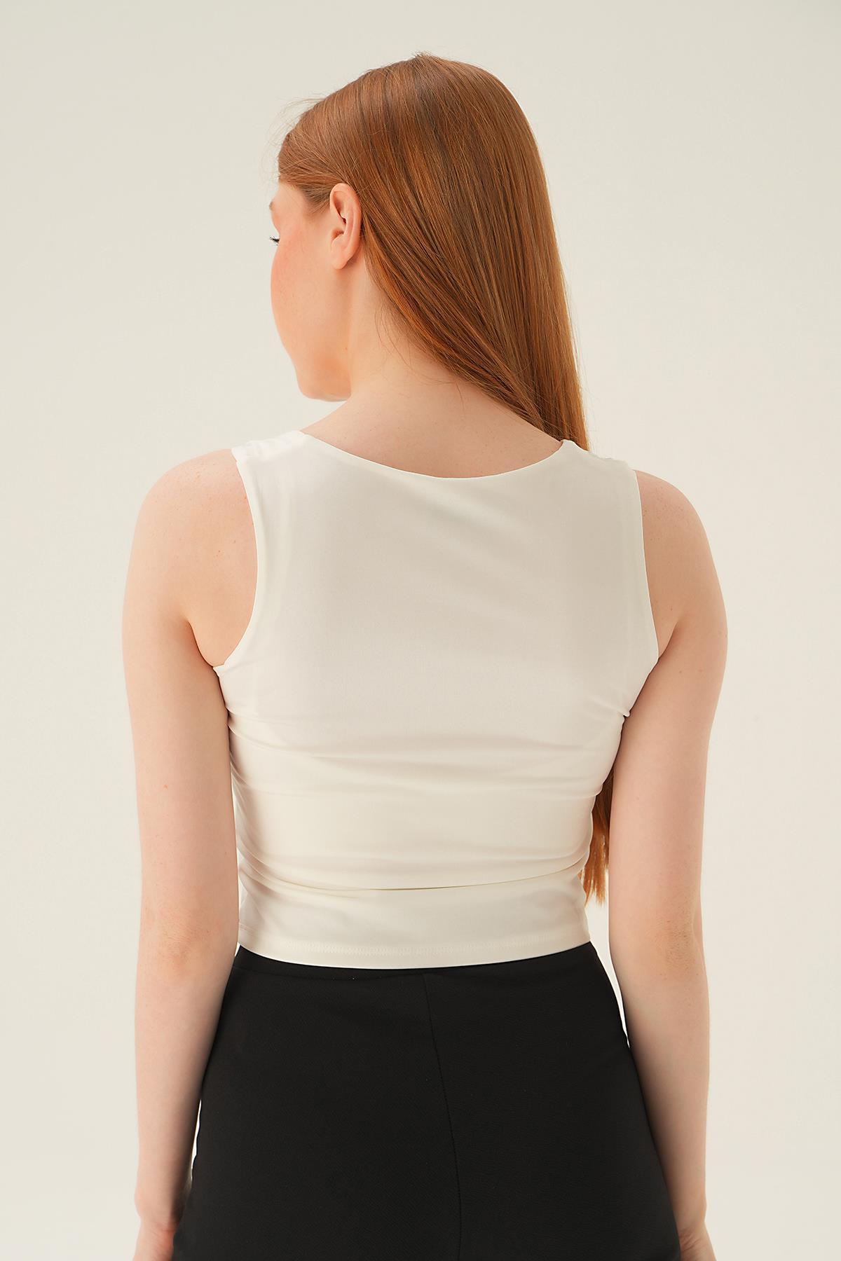 Beyaz Kare Yaka Bluz 8876 - 3