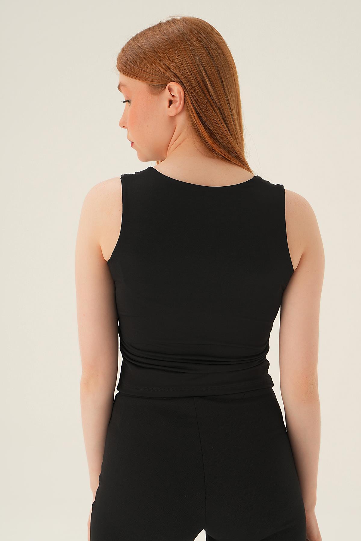 8876 Kare Yaka Bluz Siyah - 3