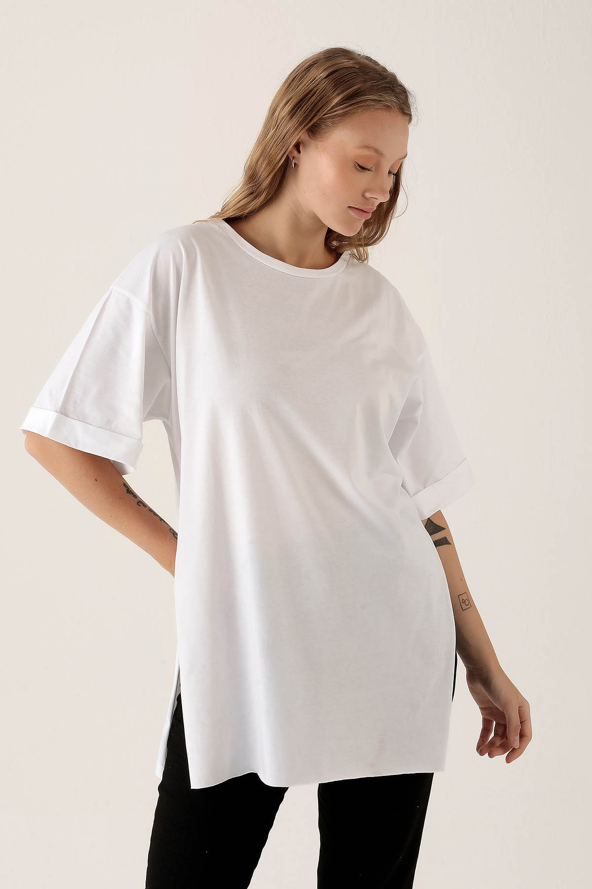 9000M Yan Yırtmaç Dubble Kol Tişört Beyaz - 1