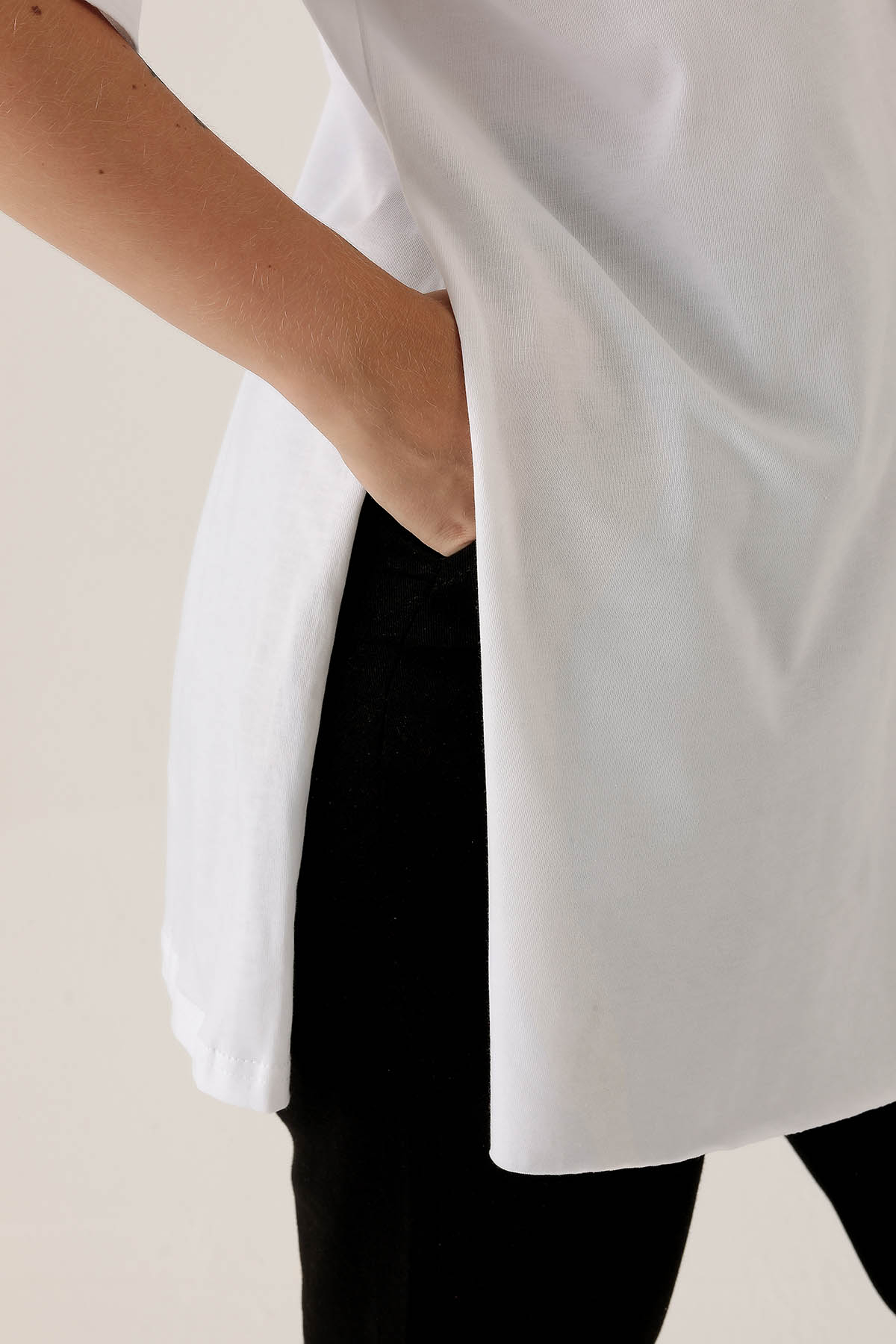 9000M Yan Yırtmaç Dubble Kol Tişört Beyaz - 6