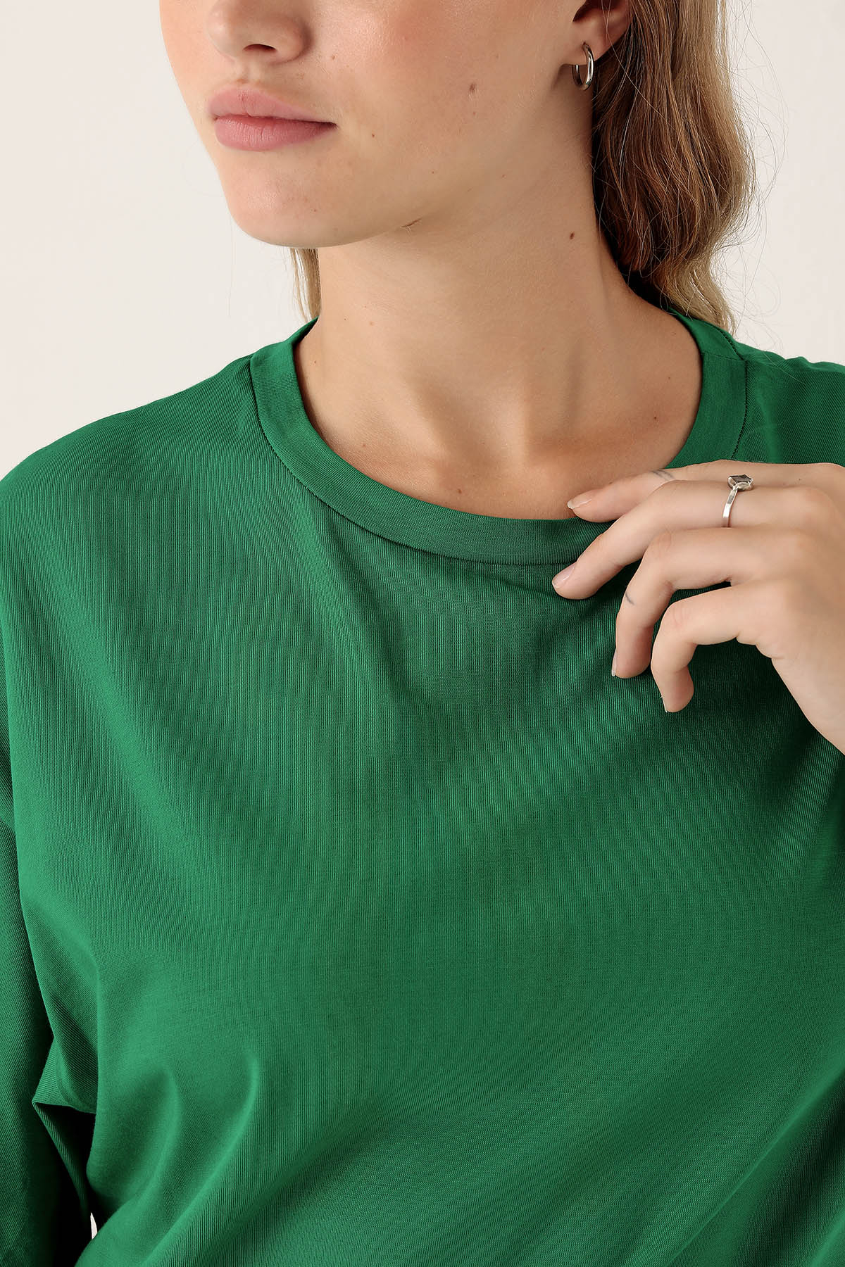 Benetton Yeşili Bisiklet Yaka Oversize Tişört 9001M - 6