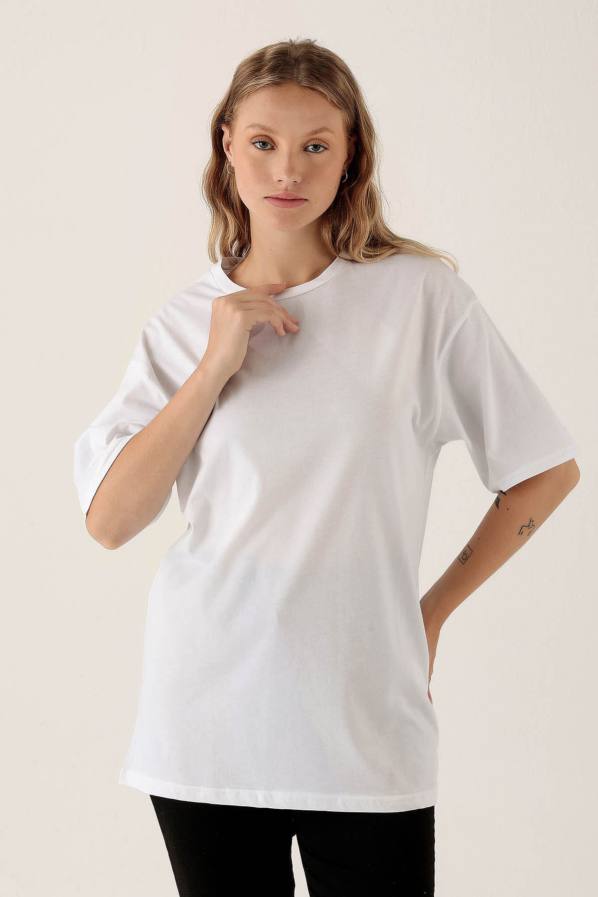 Ekru Bisiklet Yaka Oversize Tişört 9001M 