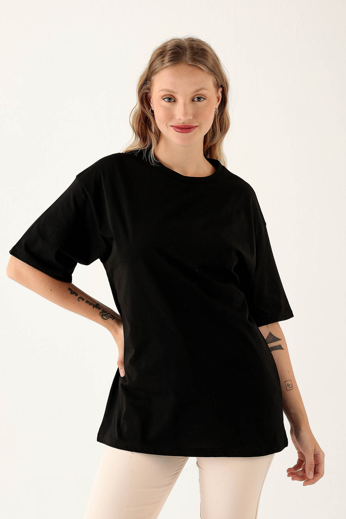 Siyah Bisiklet Yaka Oversize Tişört 9001M - 2