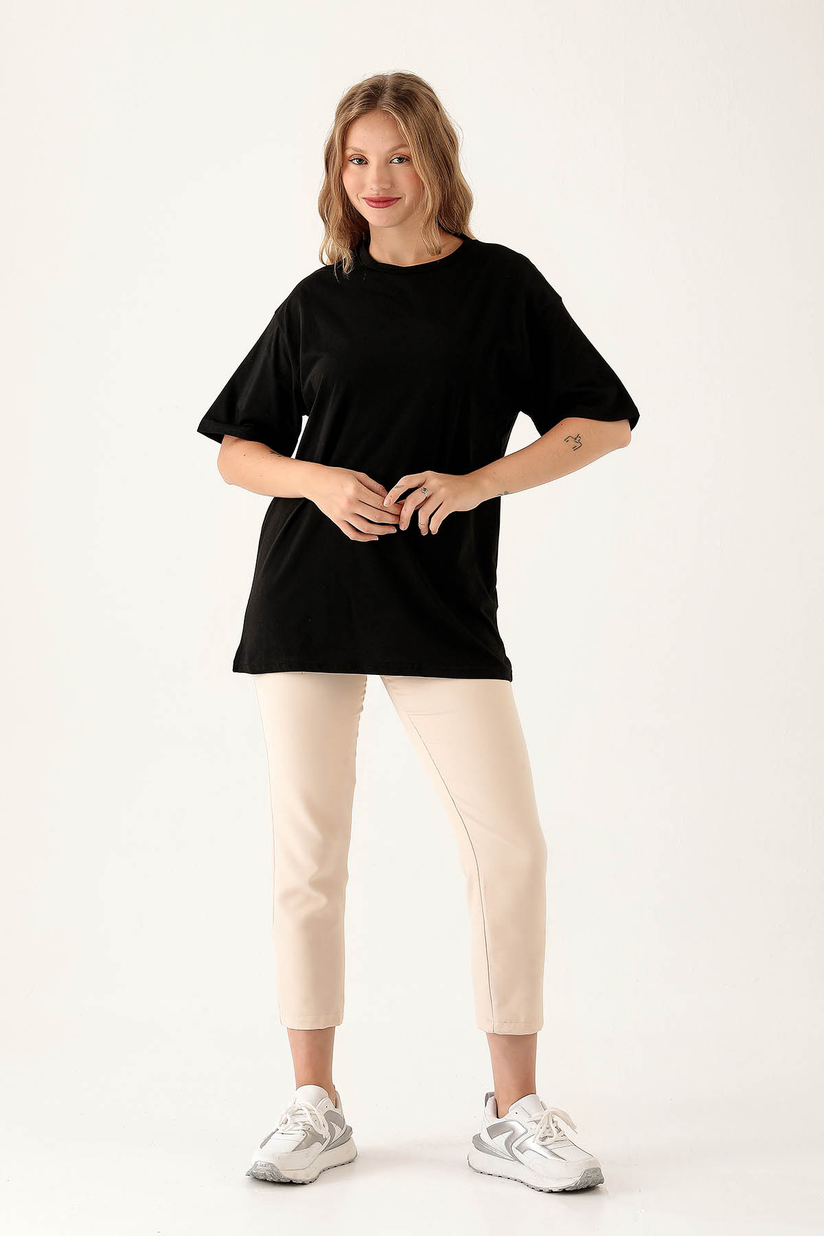 Siyah Bisiklet Yaka Oversize Tişört 9001M - 3