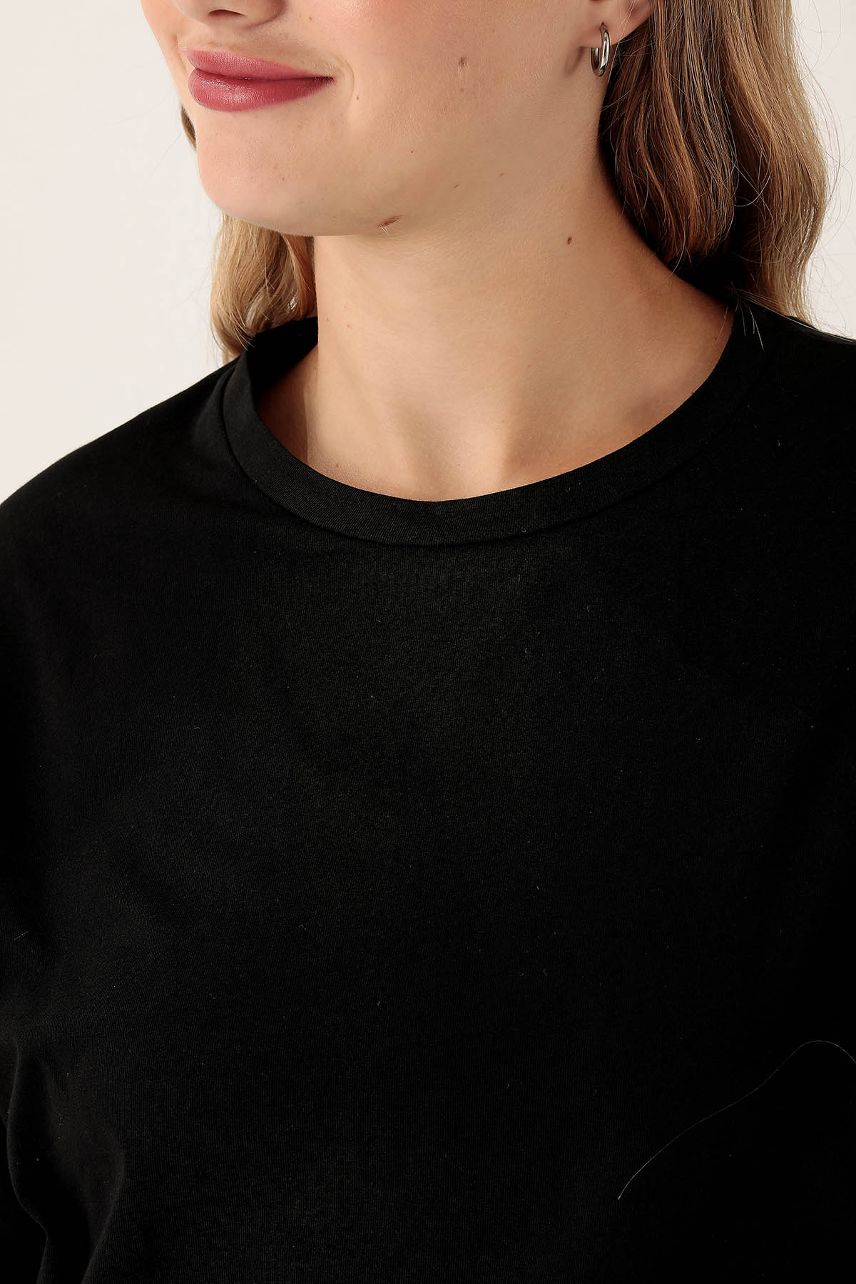 Siyah Bisiklet Yaka Oversize Tişört 9001M - 6