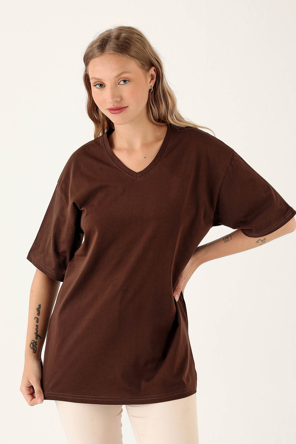 Acı Kahve V Yaka Oversize Tişört 9002M - 2