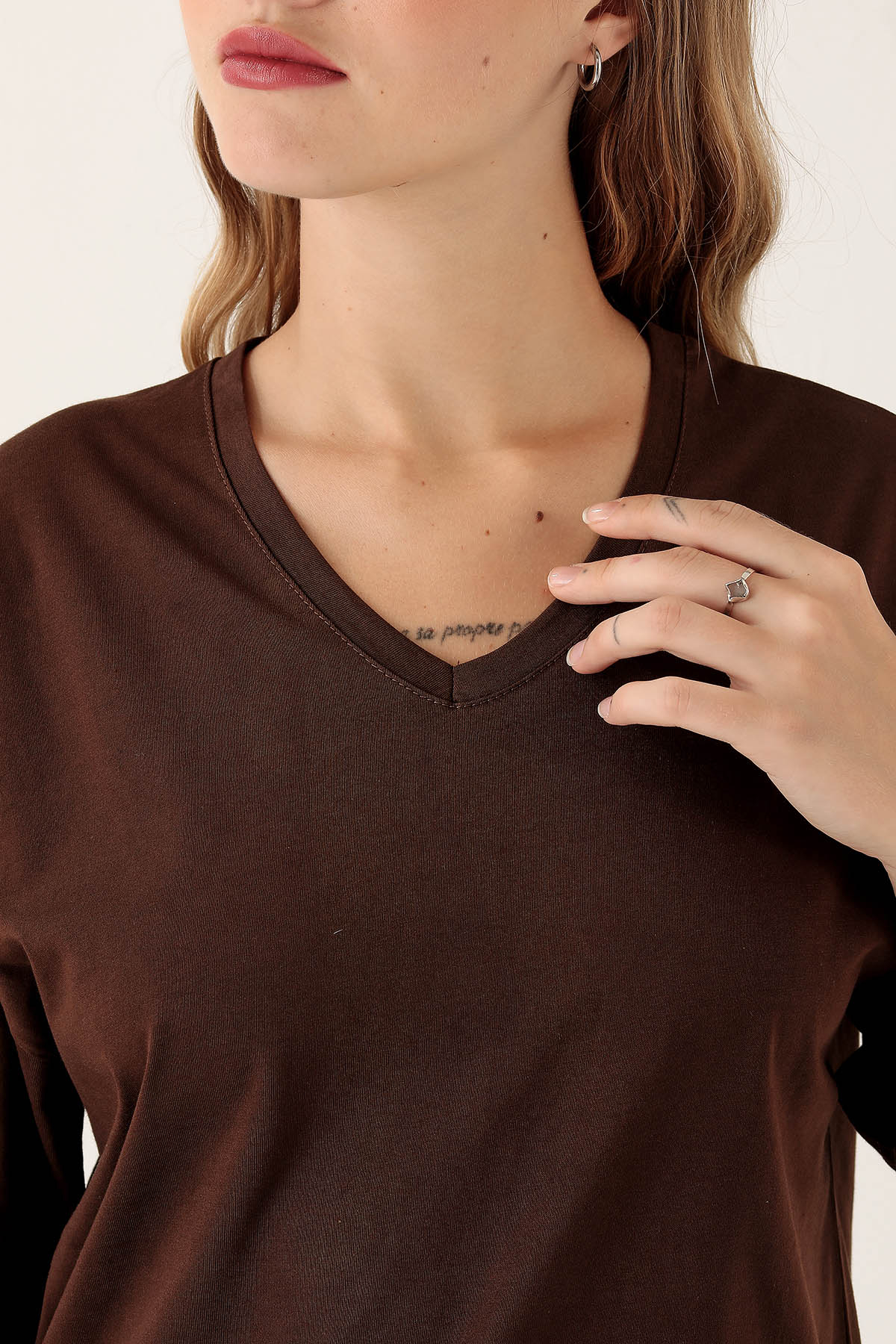 Acı Kahve V Yaka Oversize Tişört 9002M - 6