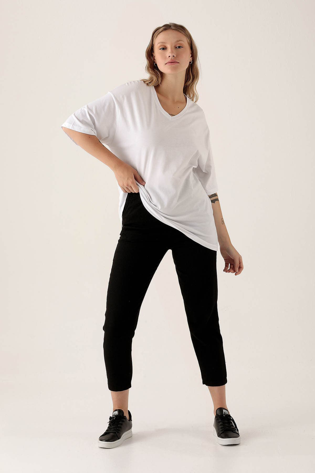 9002M V Yaka Oversize Tişört Beyaz - 4