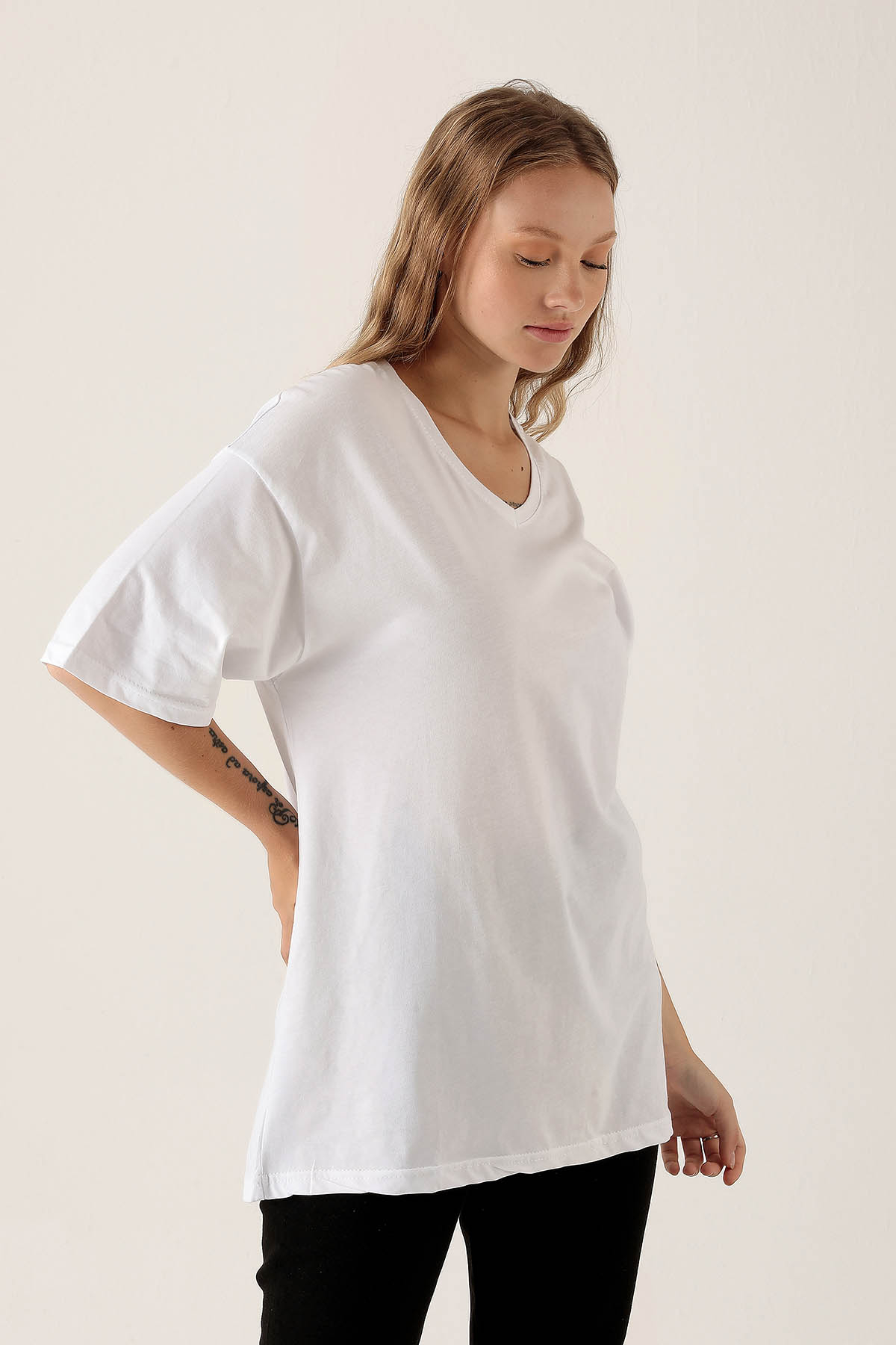 9002M V Yaka Oversize Tişört Beyaz - 2
