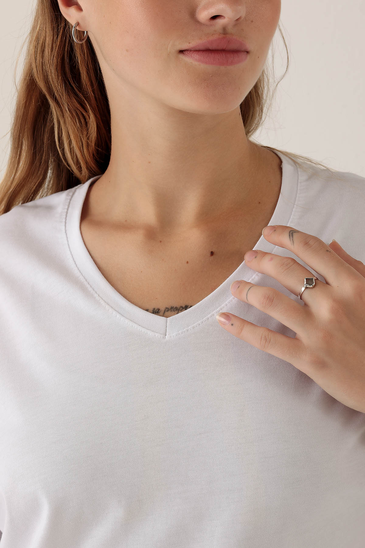 9002M V Yaka Oversize Tişört Beyaz - 6