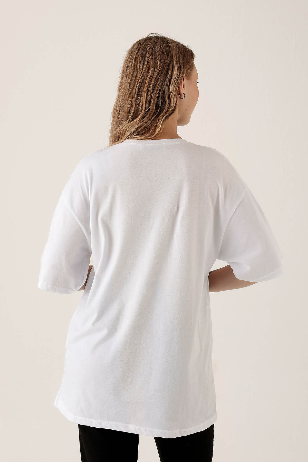Beyaz V Yaka Oversize Tişört 9002M - 5