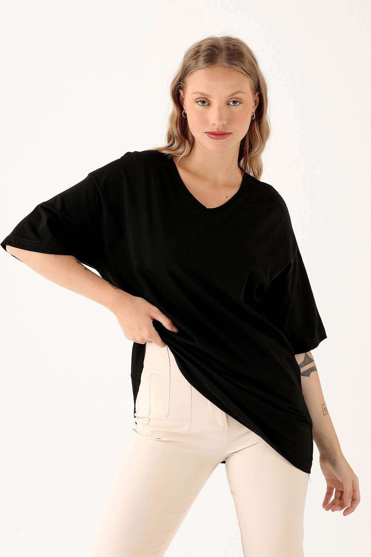 Siyah V Yaka Oversize Tişört 9002M - 1