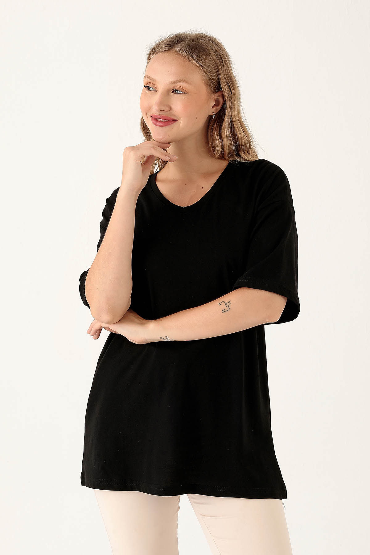 Siyah V Yaka Oversize Tişört 9002M - 2