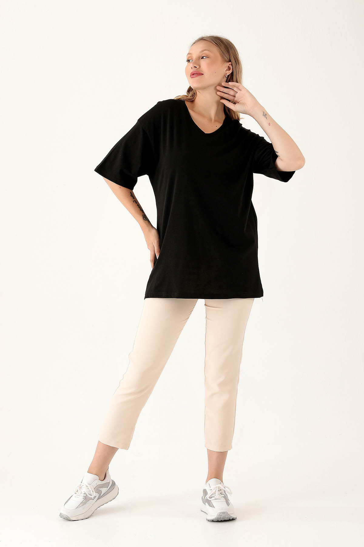 Siyah V Yaka Oversize Tişört 9002M - 4