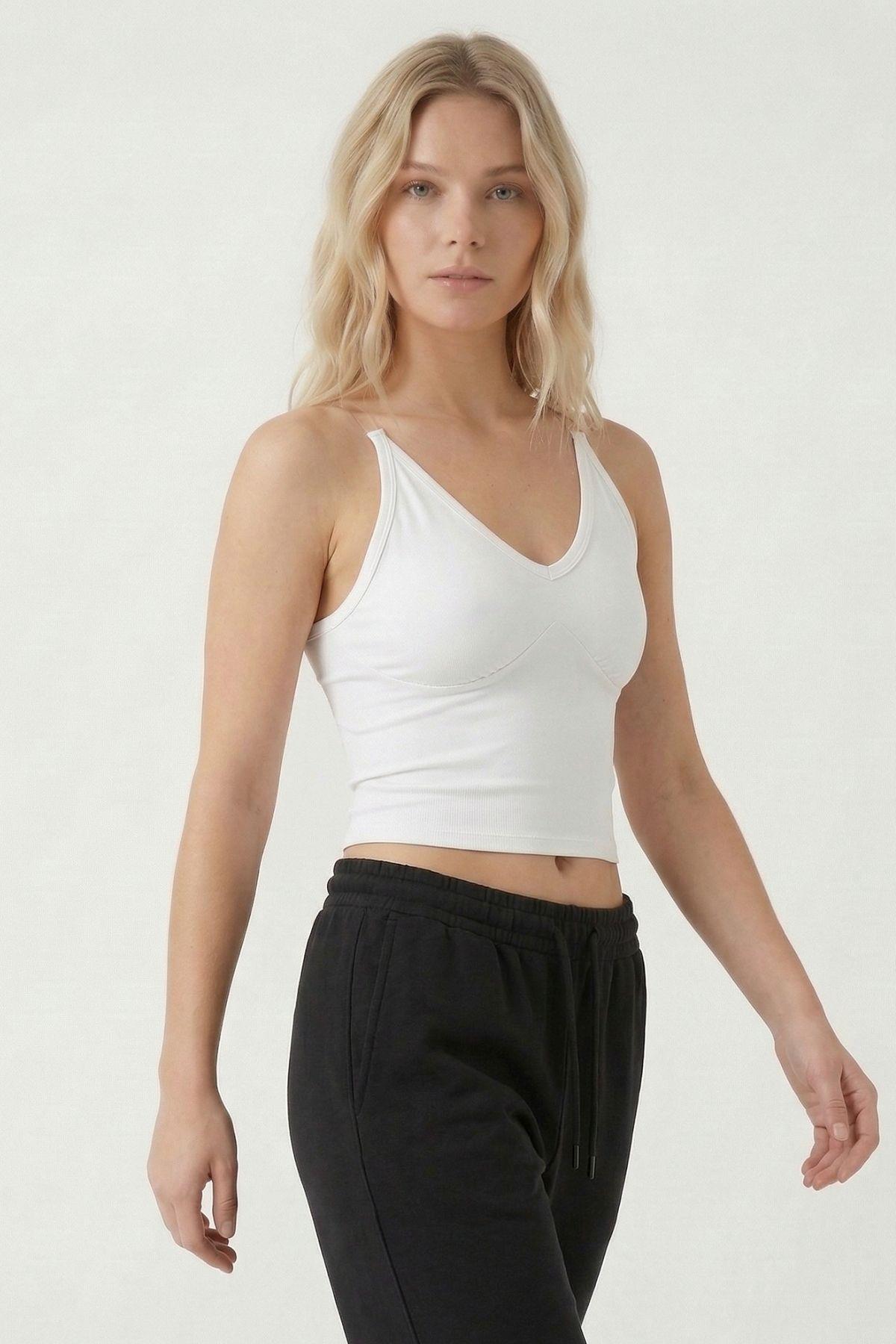 9053 Hayalet Askılı Bluz Beyaz - RAYS (1)