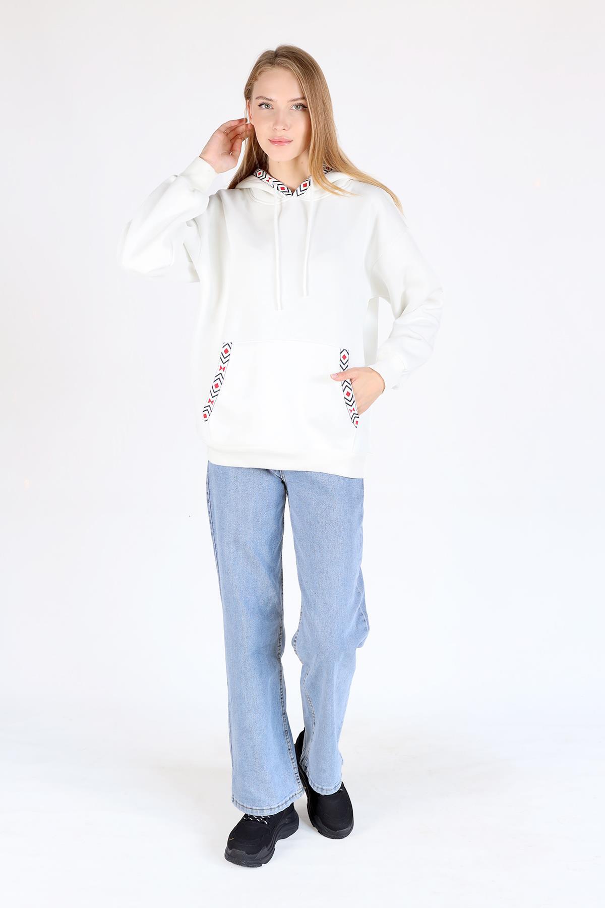 Ekru Yaka Cep Nakışlı Kapüşonlu Sweat 9141M - 2